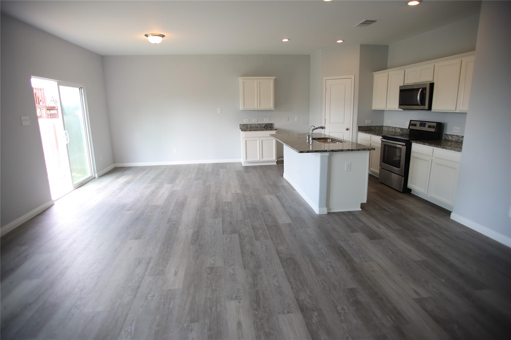 201 Rainey Dr # 67A, Jarrell, TX 76537