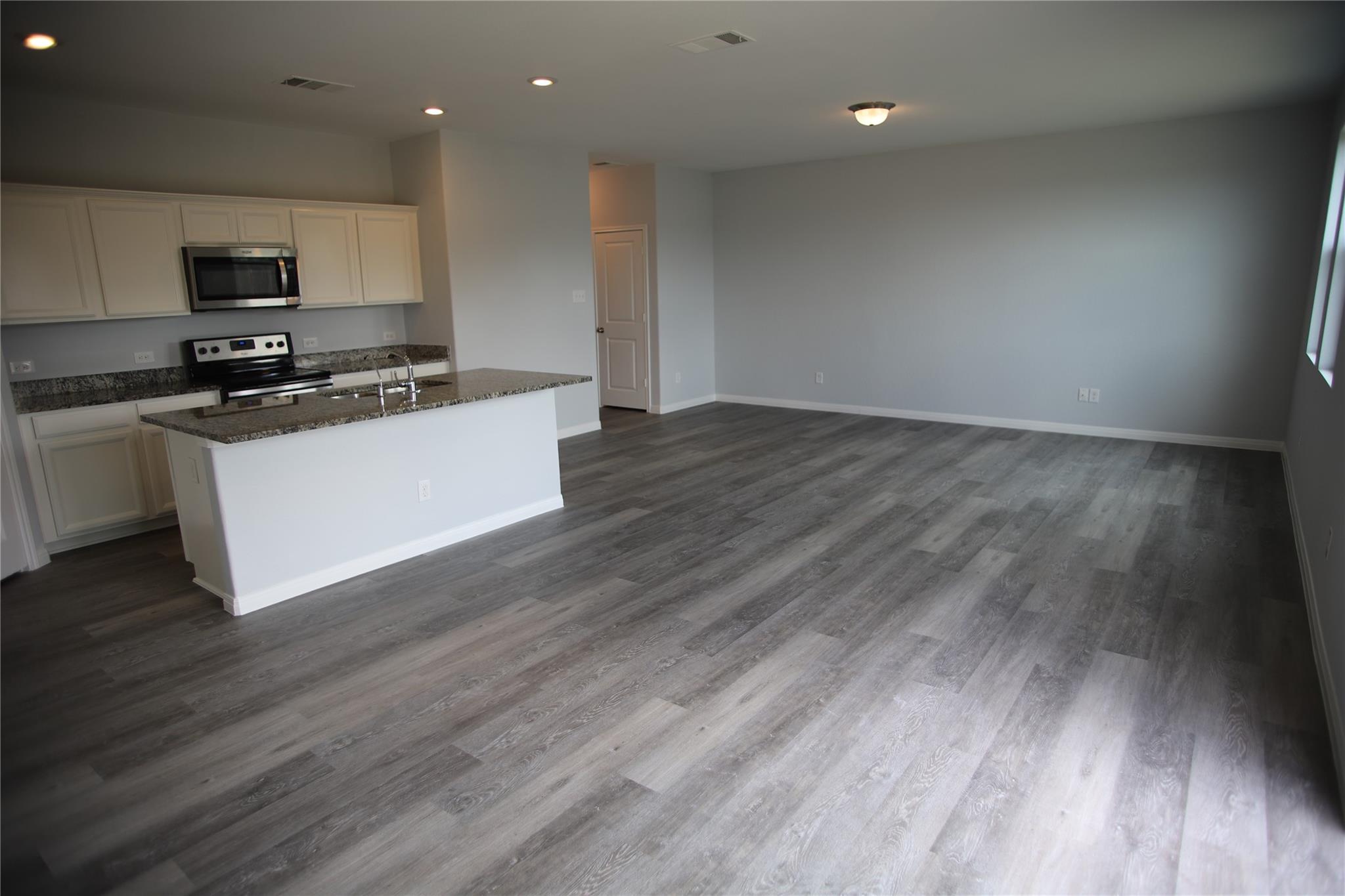 201 Rainey Dr # 67A, Jarrell, TX 76537