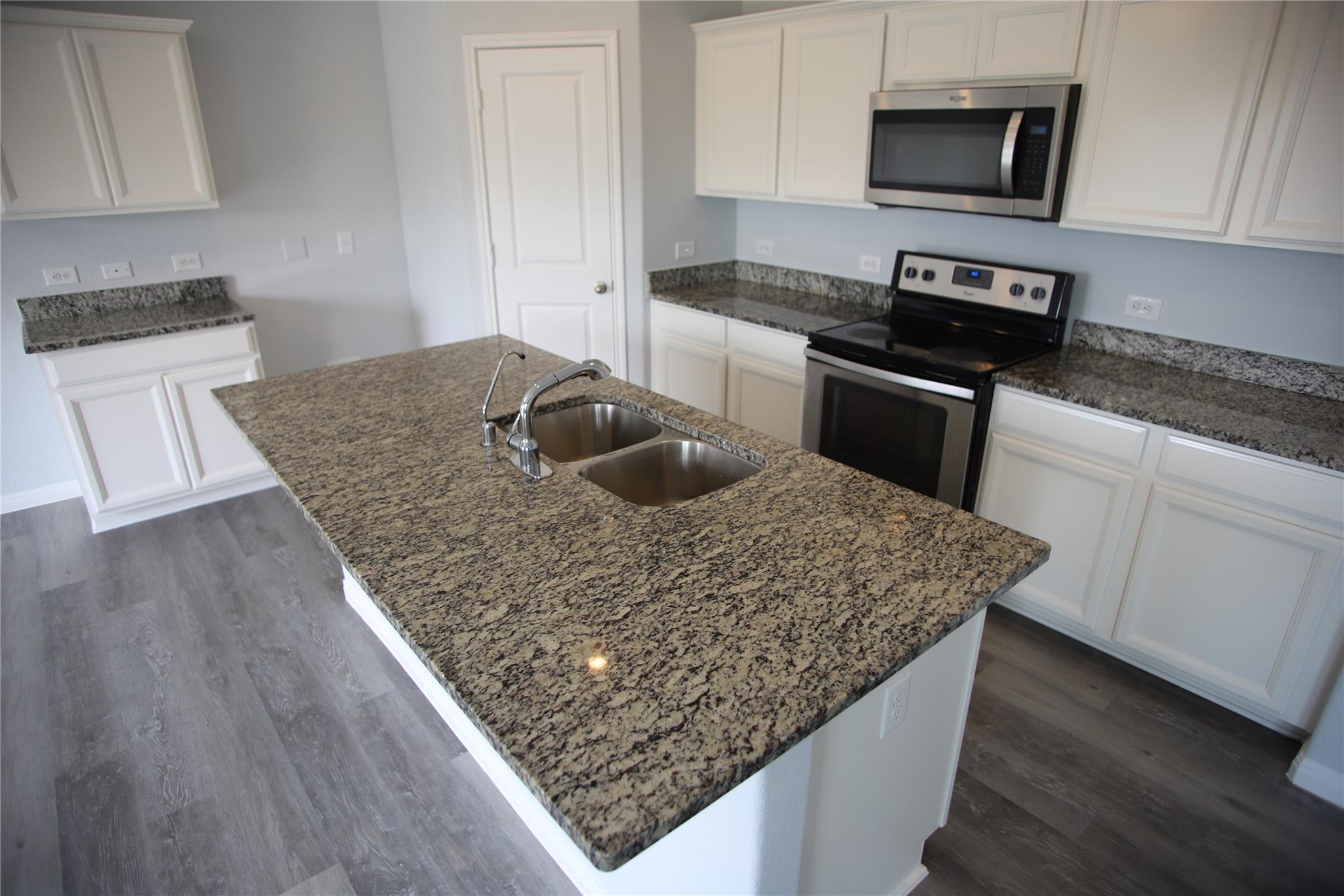 201 Rainey Dr # 67A, Jarrell, TX 76537