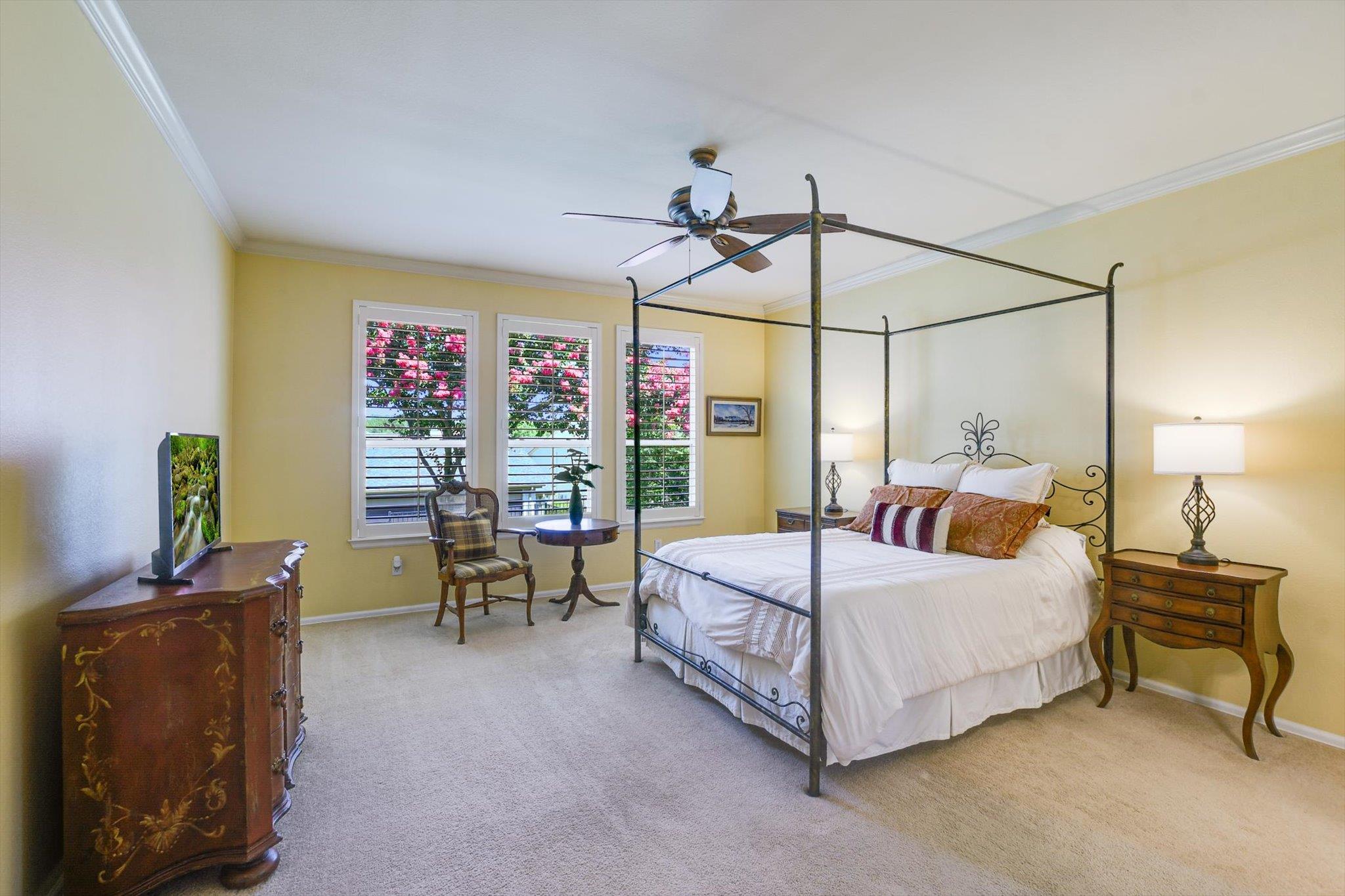 203 Mustang Island Trl, Georgetown, TX 78633