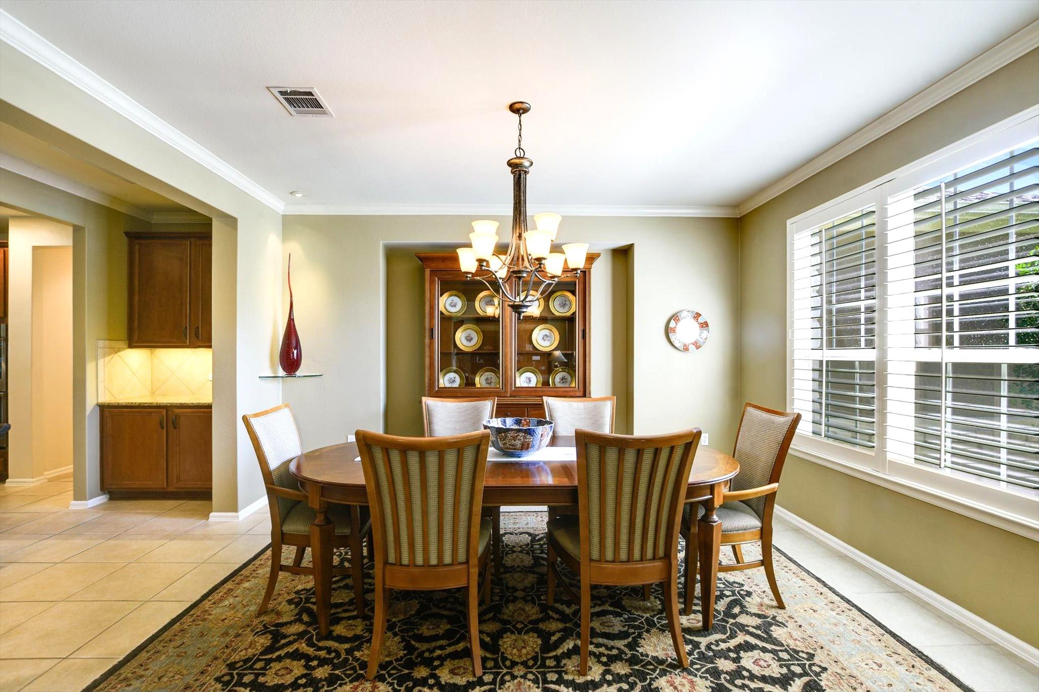 203 Mustang Island Trl, Georgetown, TX 78633