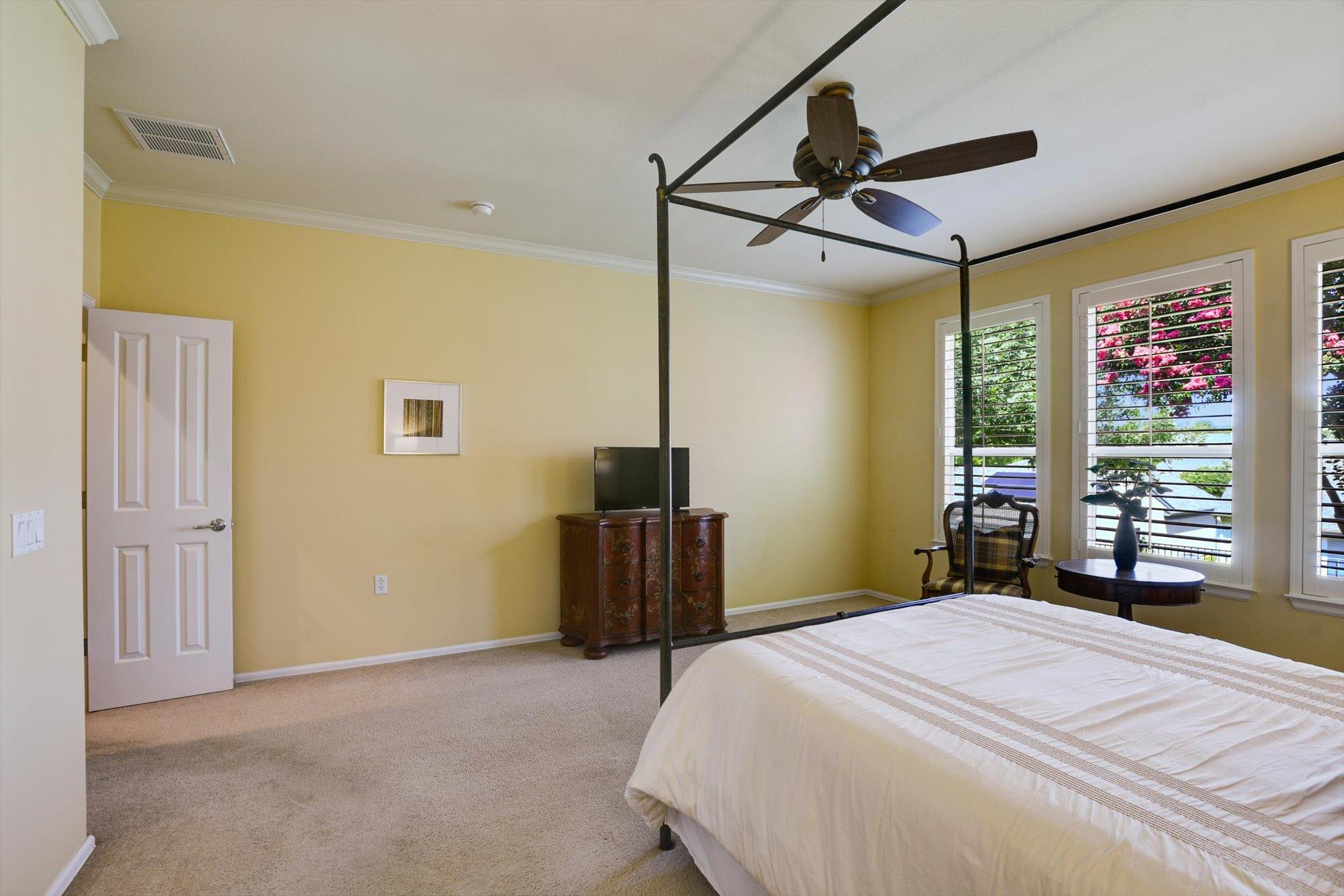 203 Mustang Island Trl, Georgetown, TX 78633