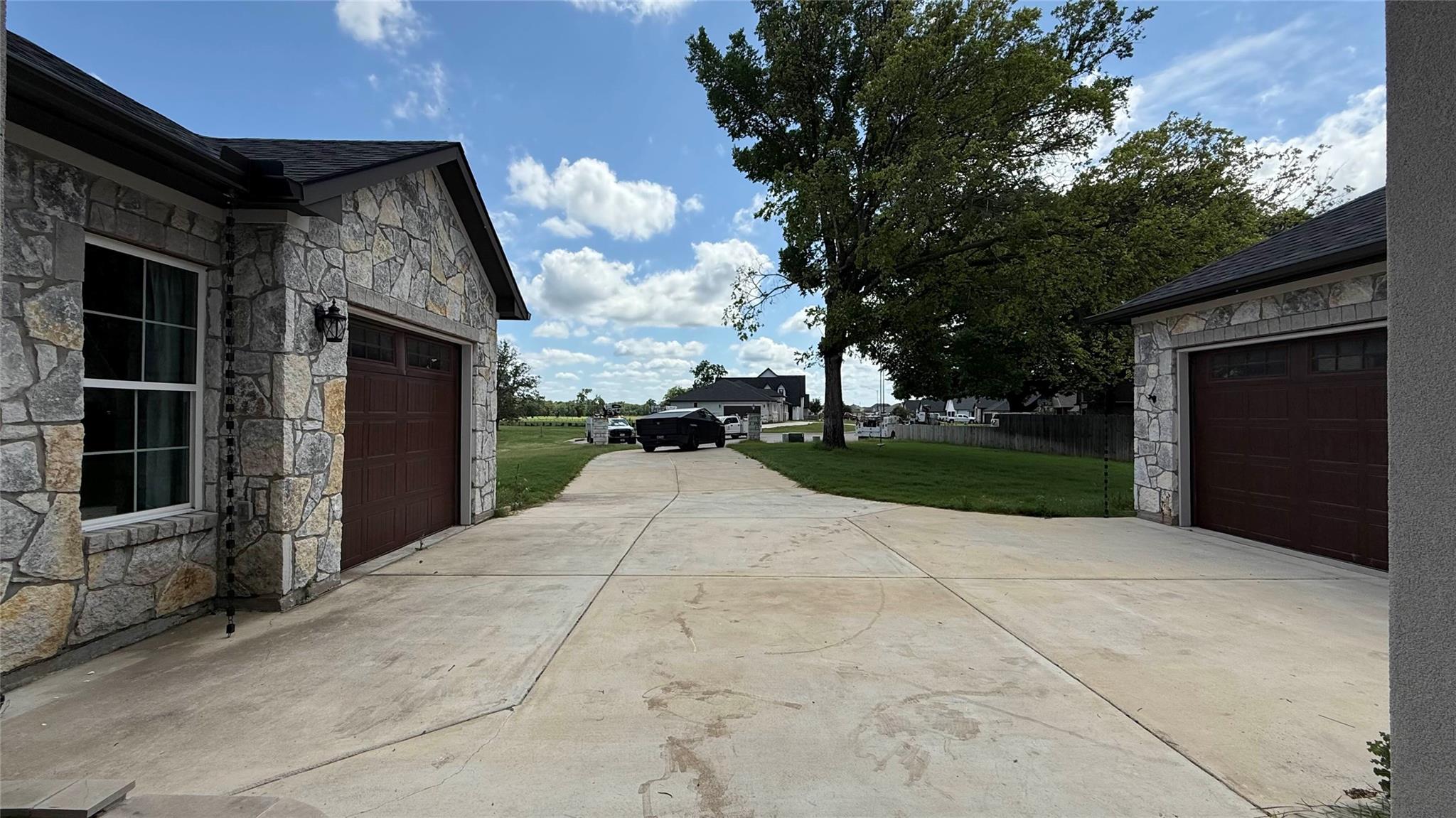 128 Gloria Blvd, Smithville, TX 78957