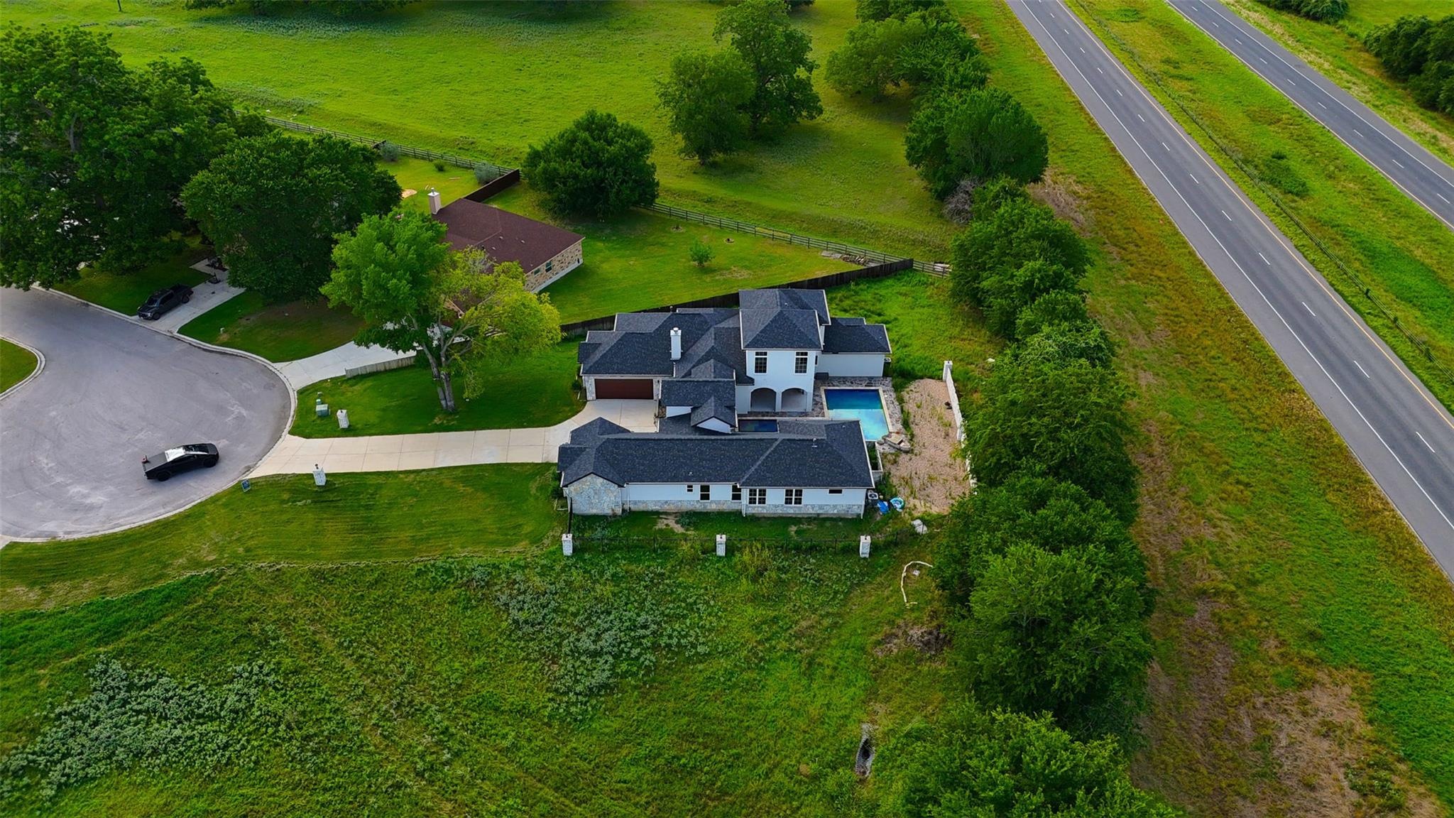 128 Gloria Blvd, Smithville, TX 78957