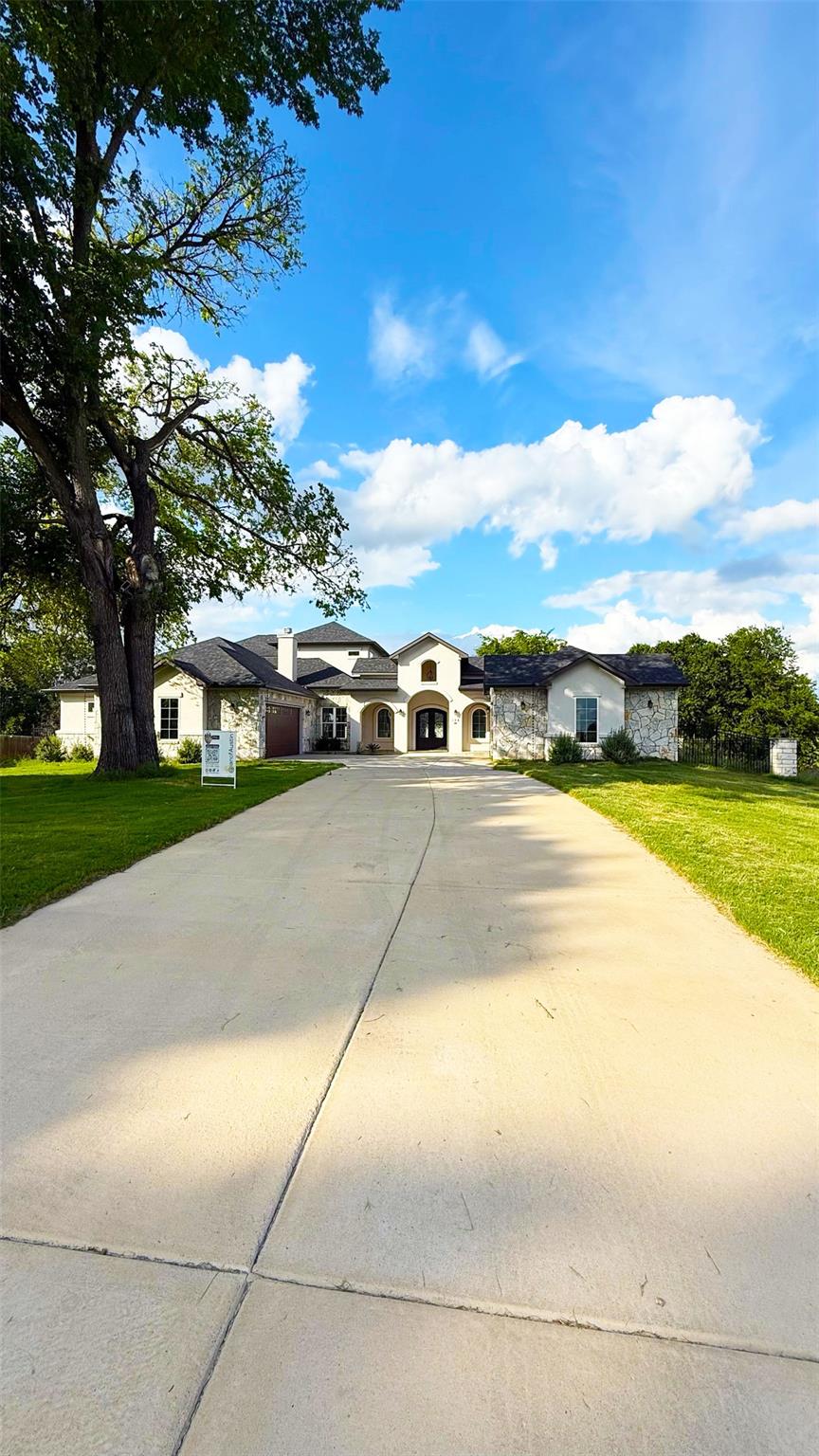 128 Gloria Blvd, Smithville, TX 78957