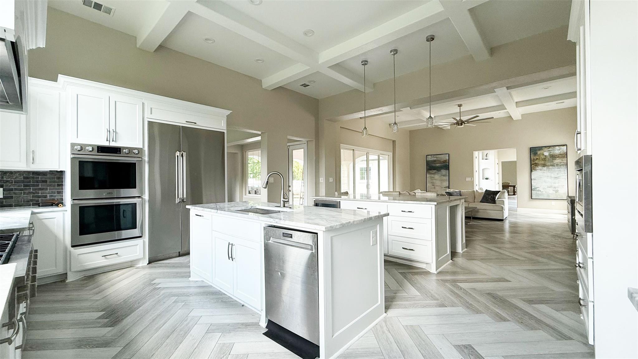 128 Gloria Blvd, Smithville, TX 78957