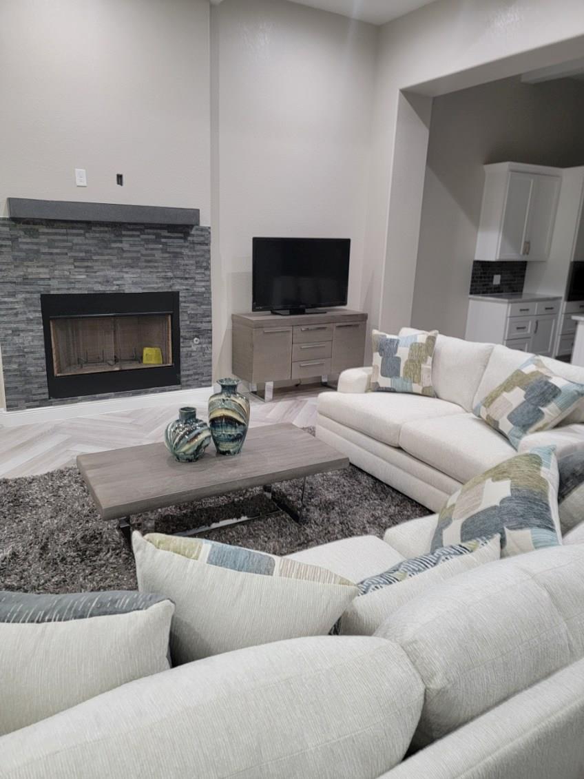 128 Gloria Blvd, Smithville, TX 78957