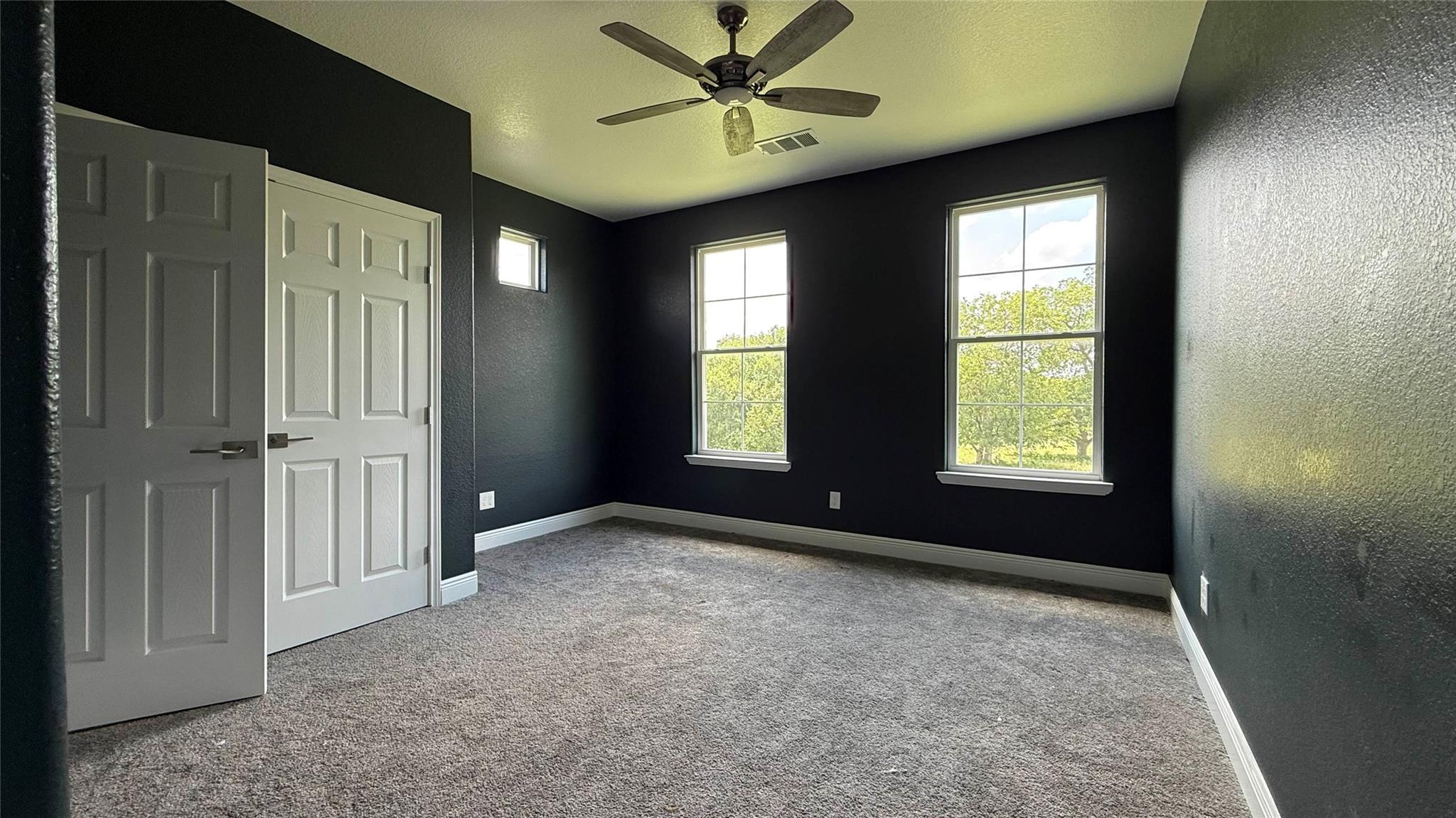 128 Gloria Blvd, Smithville, TX 78957