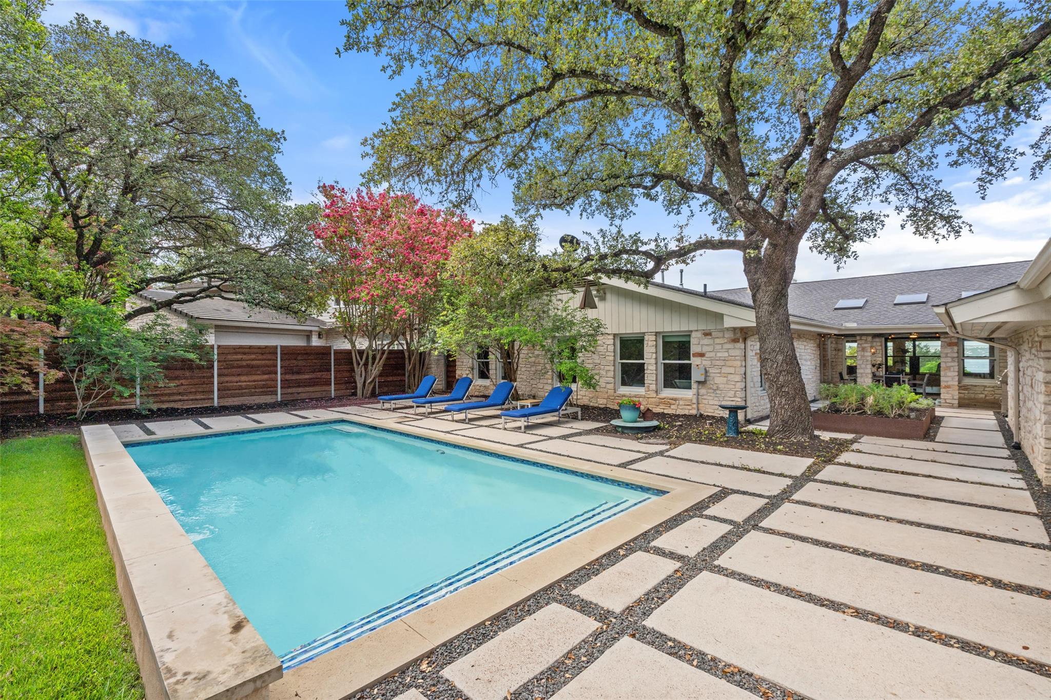 128 Firebird St, Lakeway, TX 78734