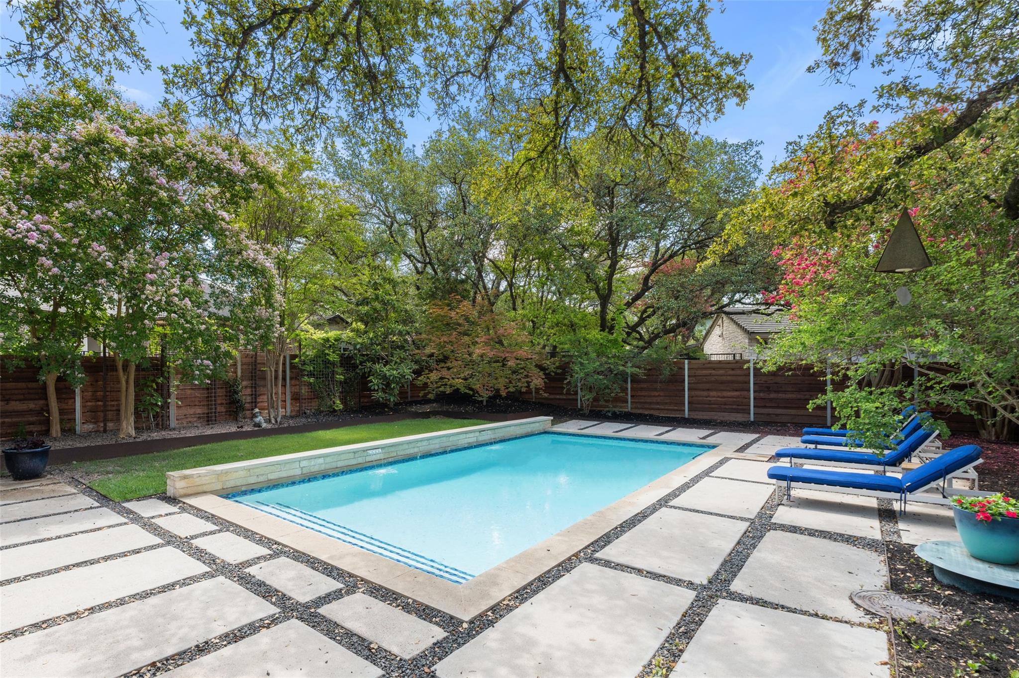 128 Firebird St, Lakeway, TX 78734