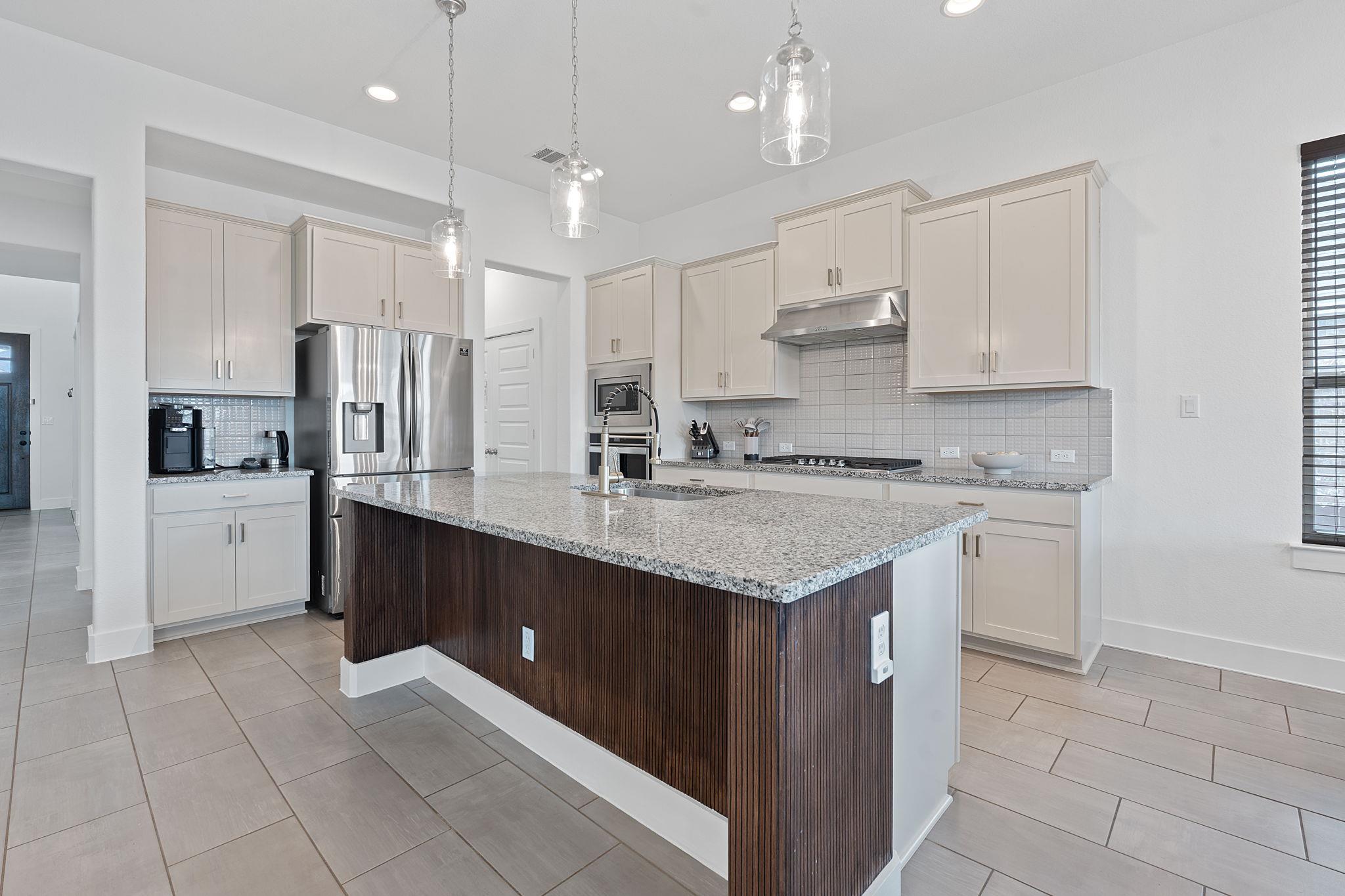 104 Meadow Wood Cv, Georgetown, TX 78626