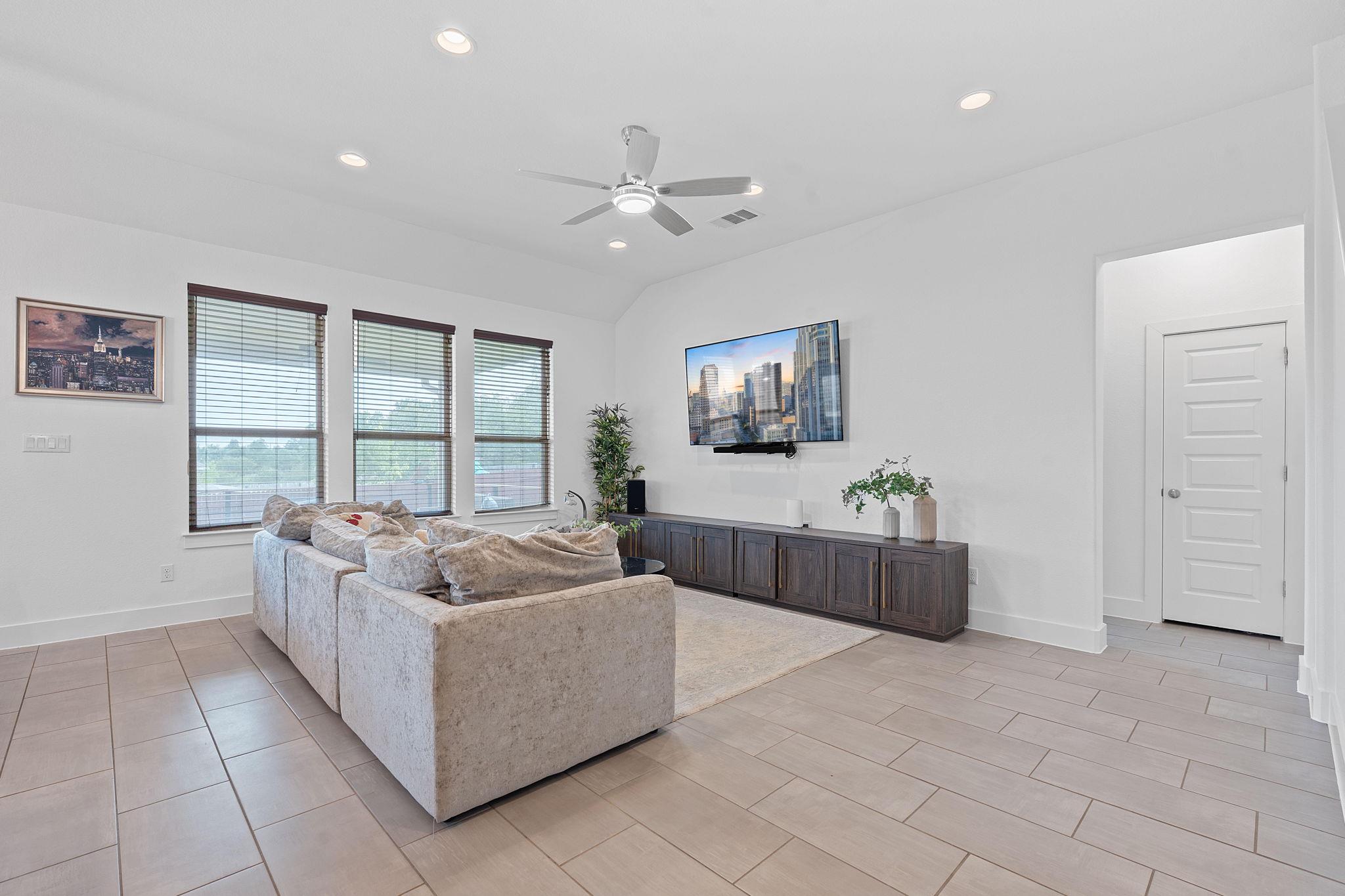 104 Meadow Wood Cv, Georgetown, TX 78626