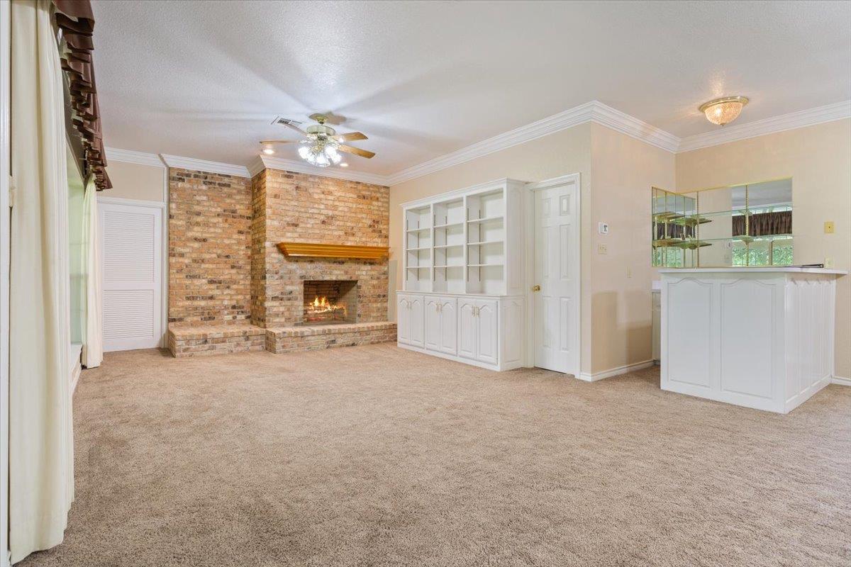 1204 Fairway Cir, Salado, TX 76571