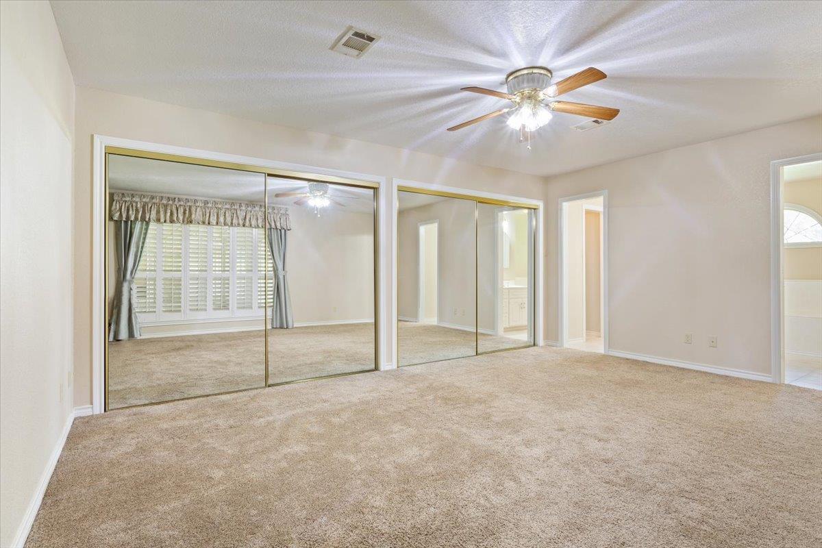 1204 Fairway Cir, Salado, TX 76571