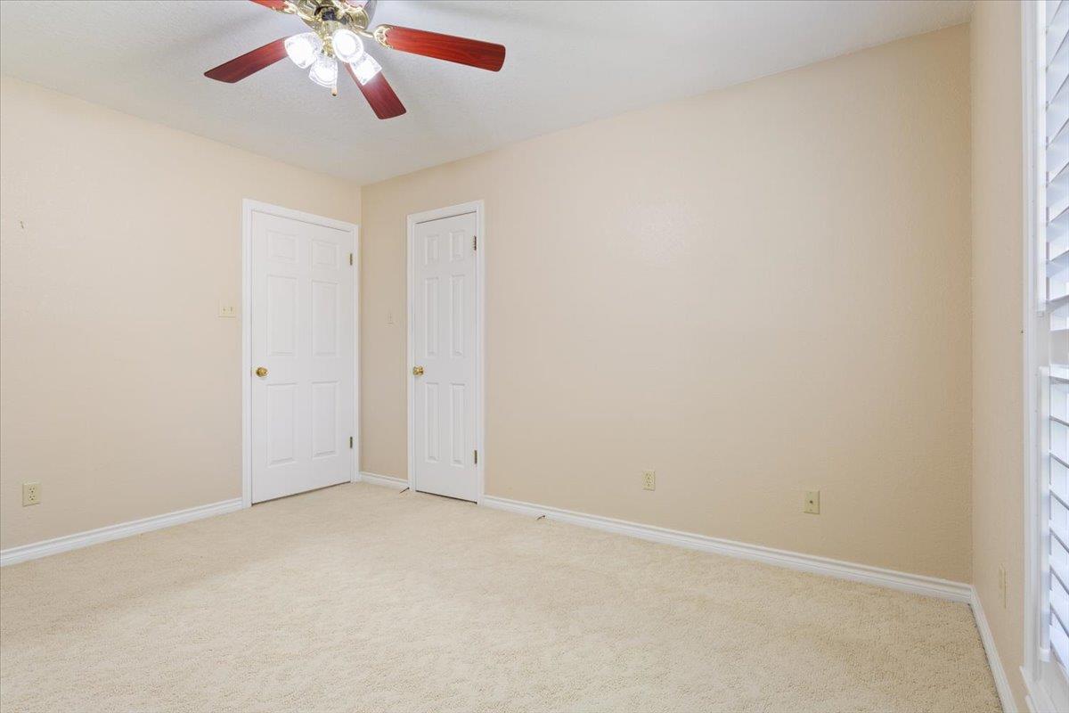 1204 Fairway Cir, Salado, TX 76571