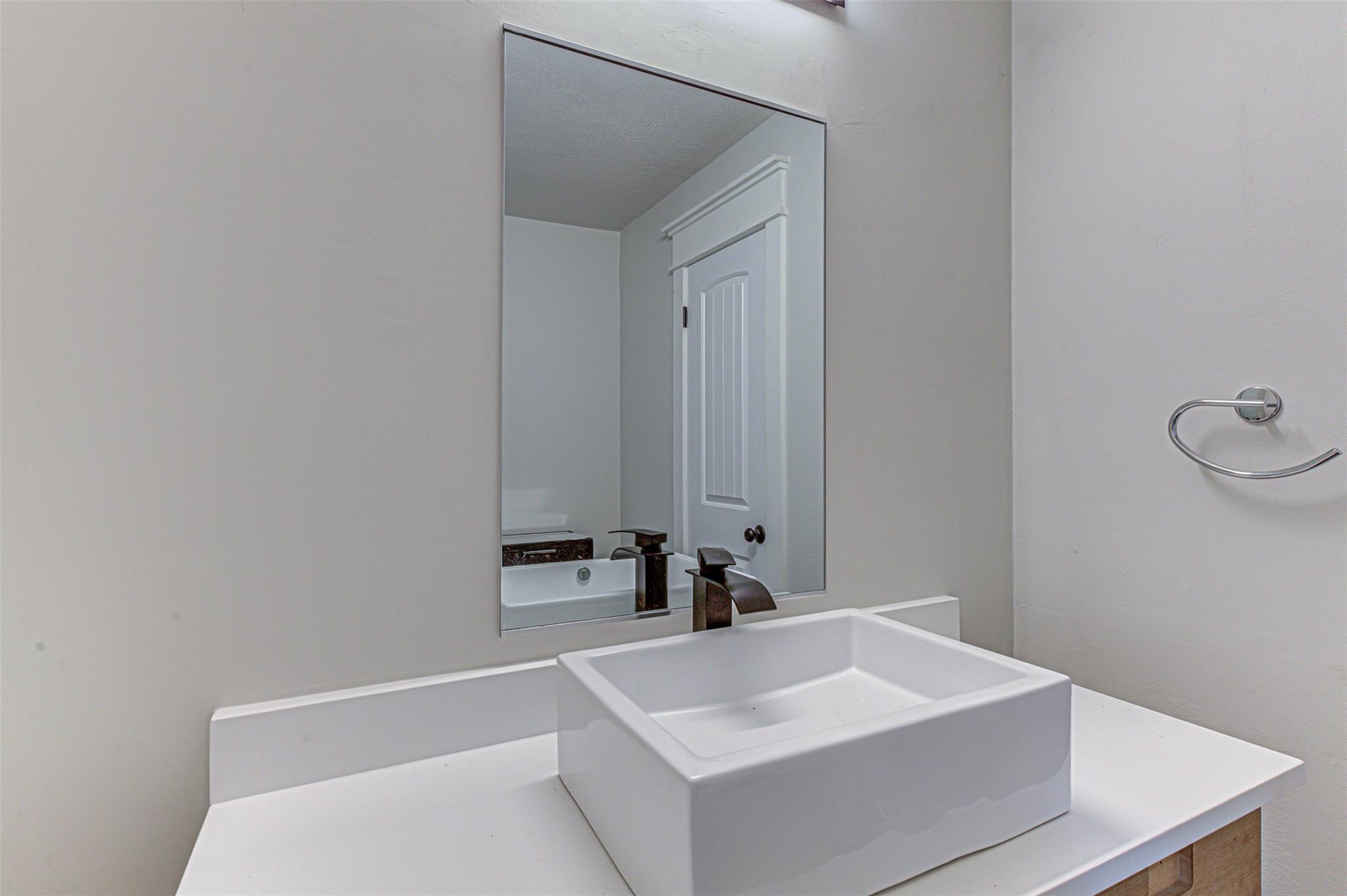 105 Southern Spur, Horseshoe Bay, TX 78657