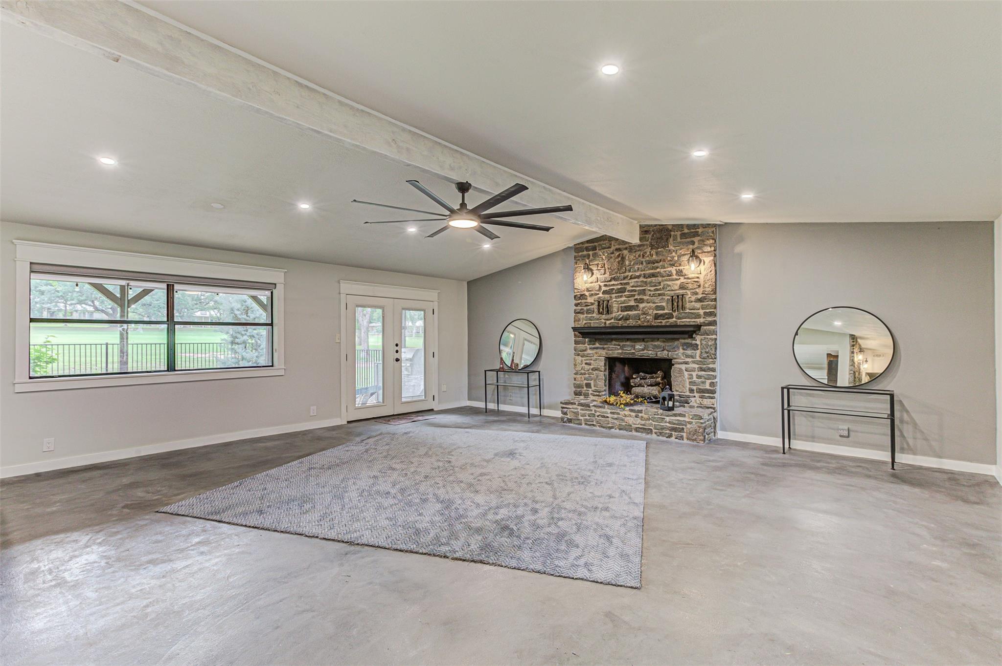 105 Southern Spur, Horseshoe Bay, TX 78657