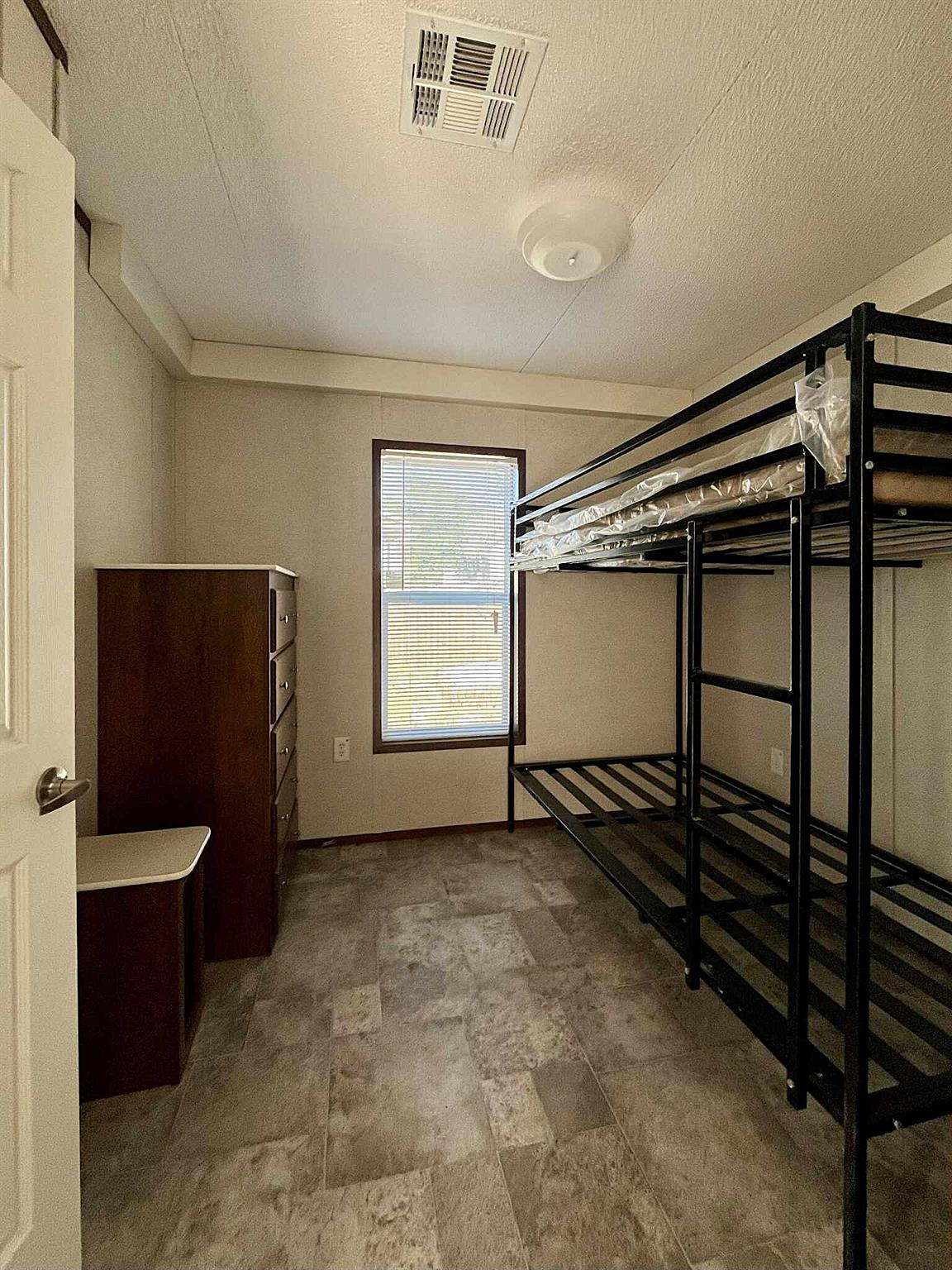 407 Rockport Dr, Canyon Lake, TX 78133