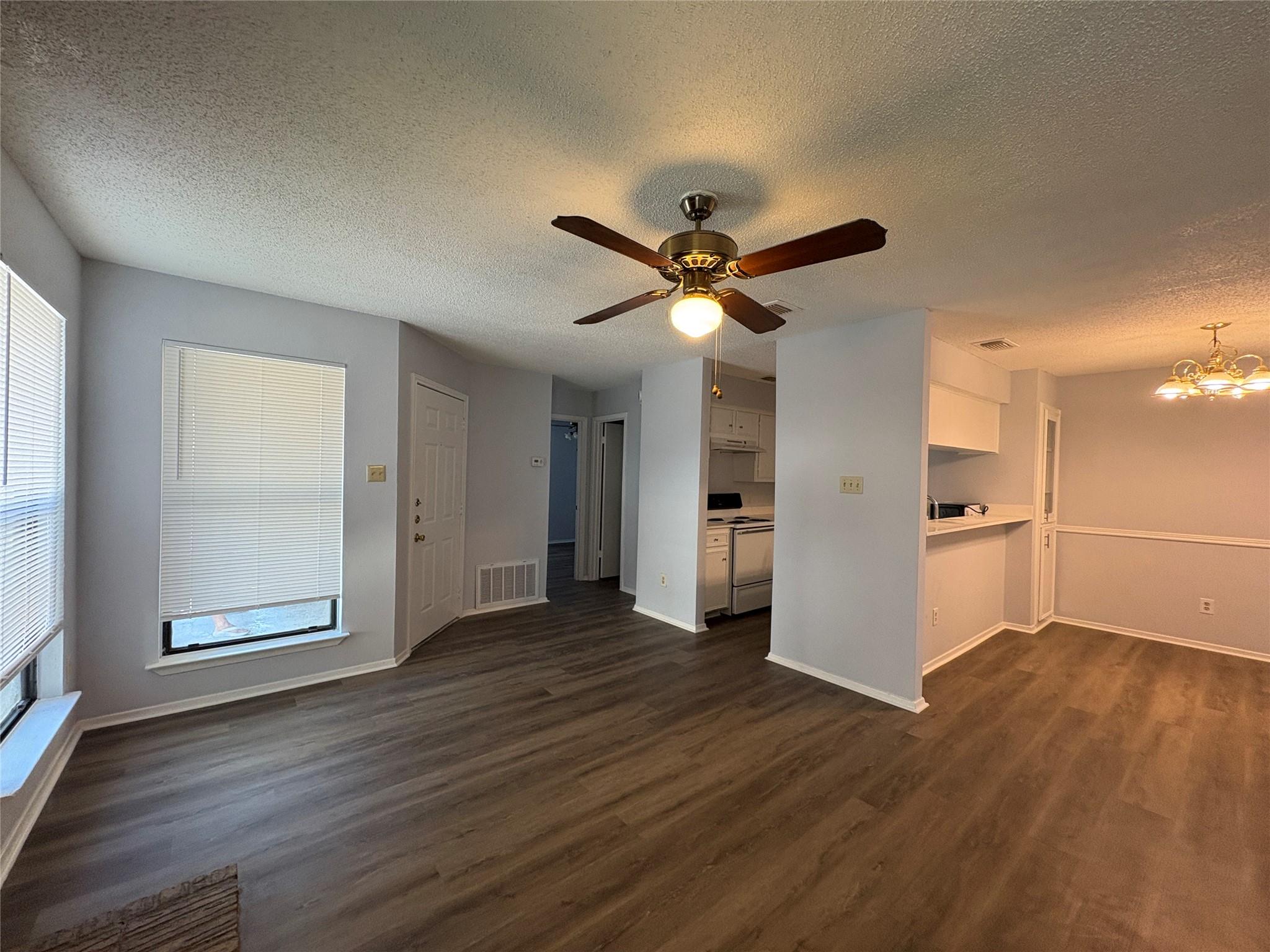 10616 Mellow Meadows Dr # 35C, Austin, TX 78750