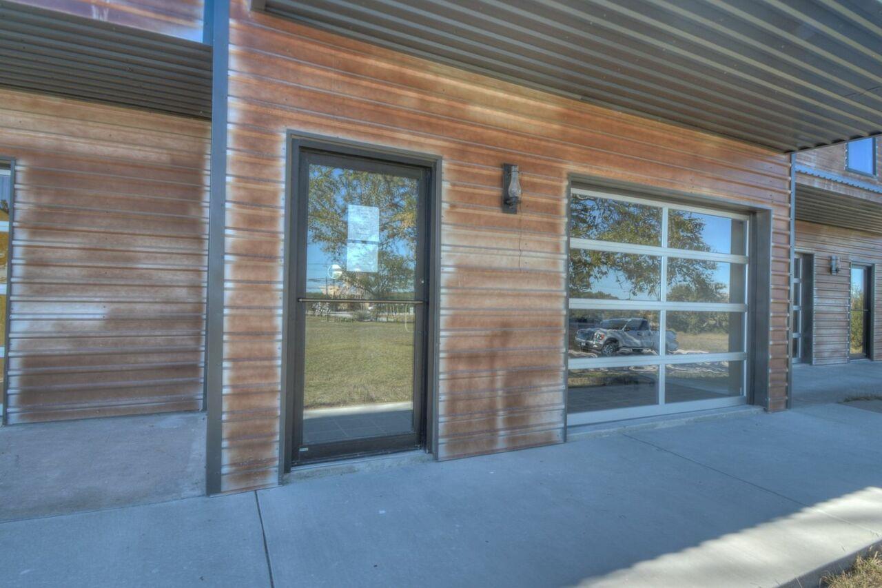 5526 N US Highway 281, Marble Falls, TX 78654