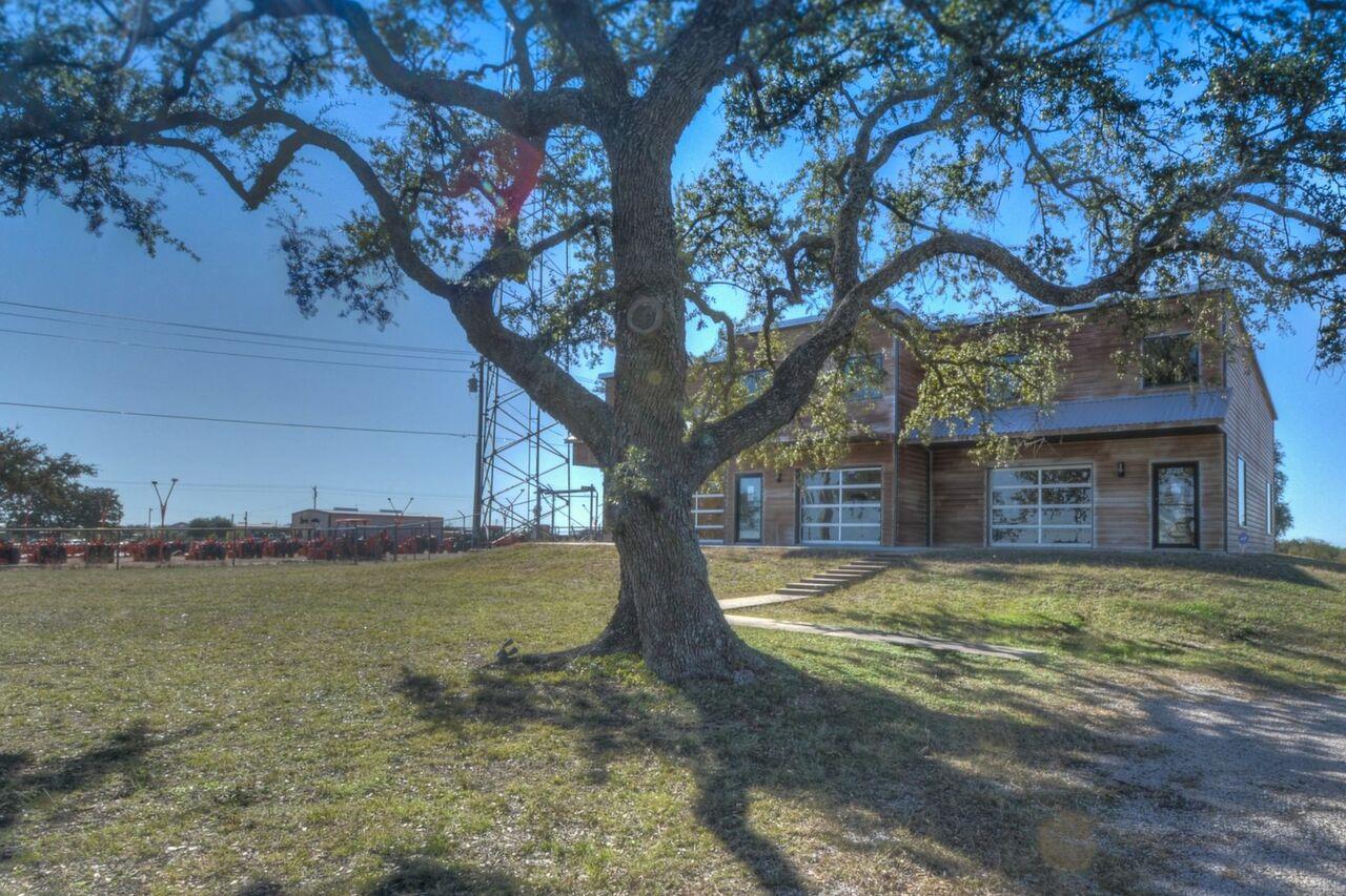 5526 N US Highway 281, Marble Falls, TX 78654