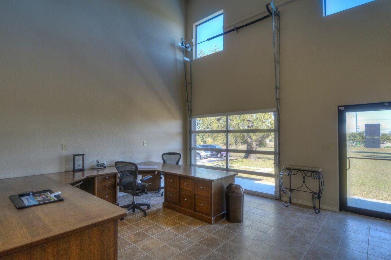 5526 N US Highway 281, Marble Falls, TX 78654