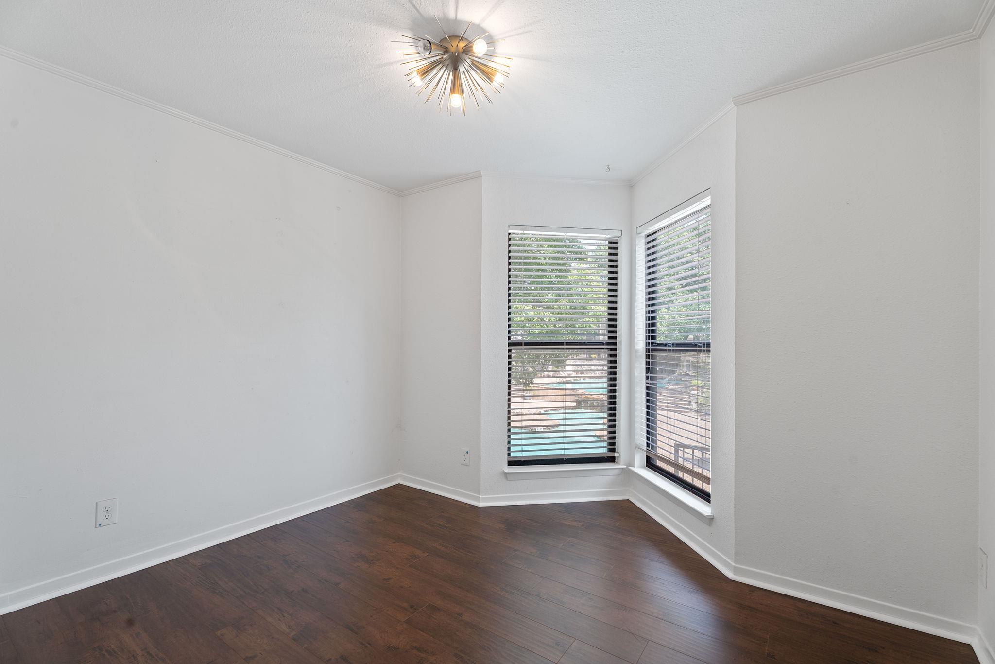 1510 W North Loop Blvd # 424, Austin, TX 78756