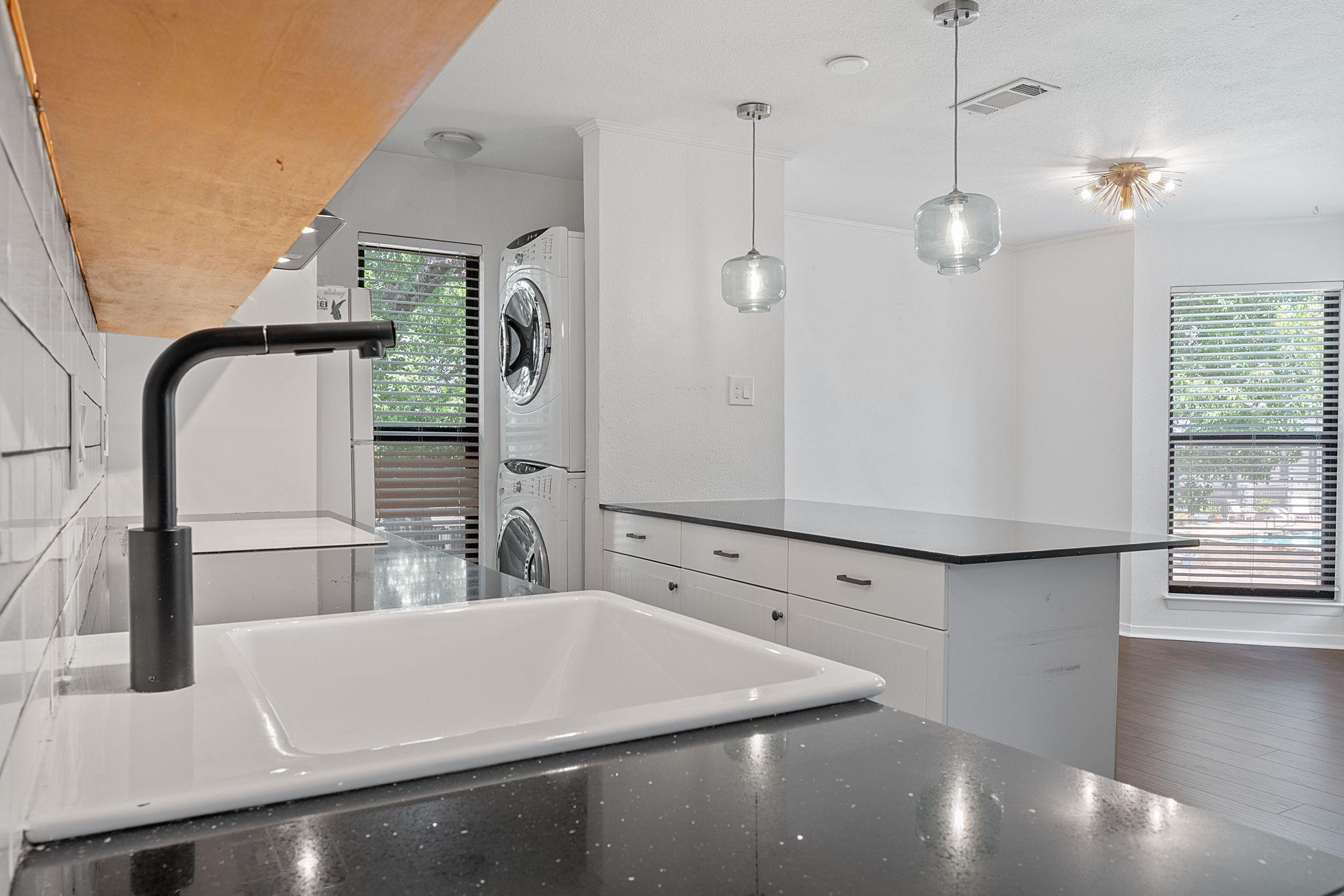 1510 W North Loop Blvd # 424, Austin, TX 78756