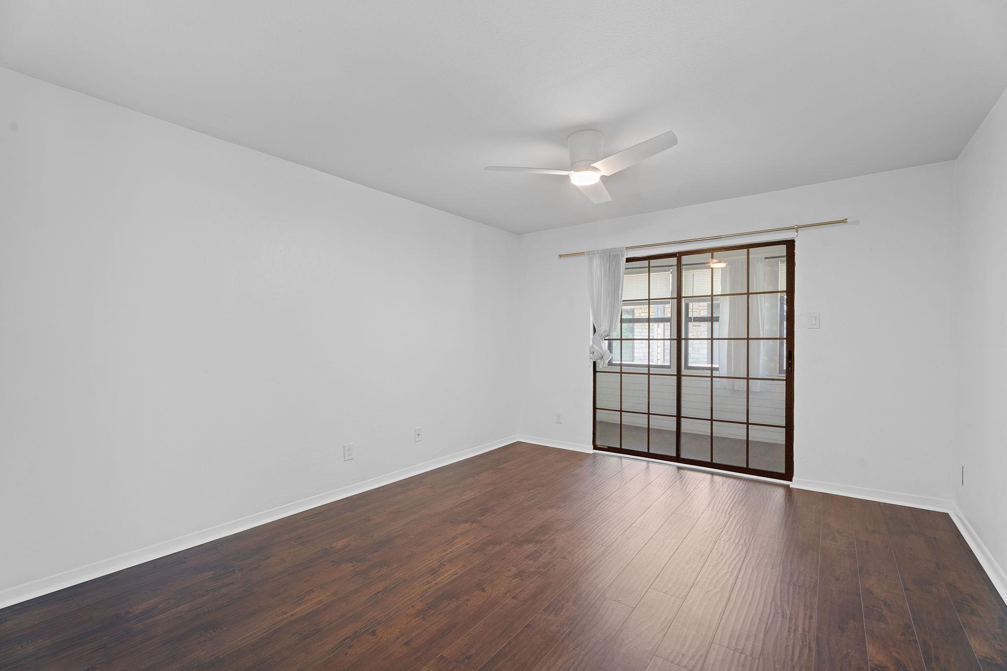 1510 W North Loop Blvd # 424, Austin, TX 78756
