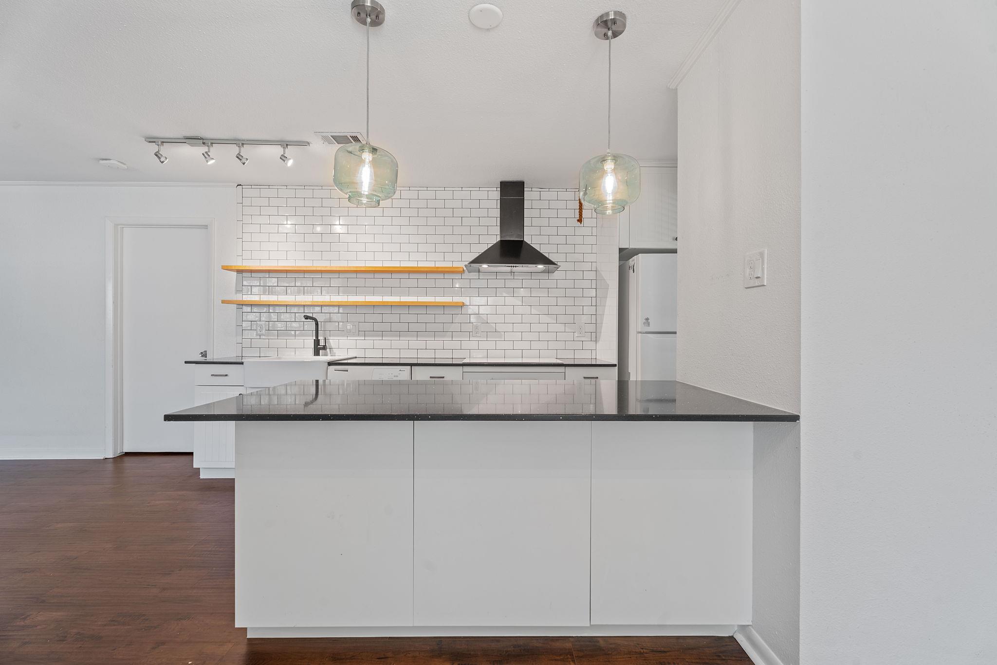 1510 W North Loop Blvd # 424, Austin, TX 78756