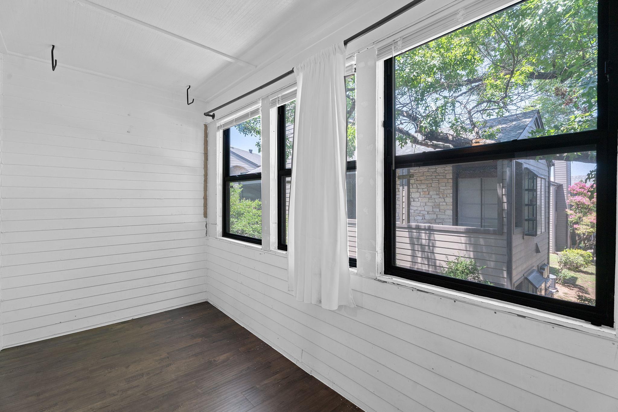 1510 W North Loop Blvd # 424, Austin, TX 78756