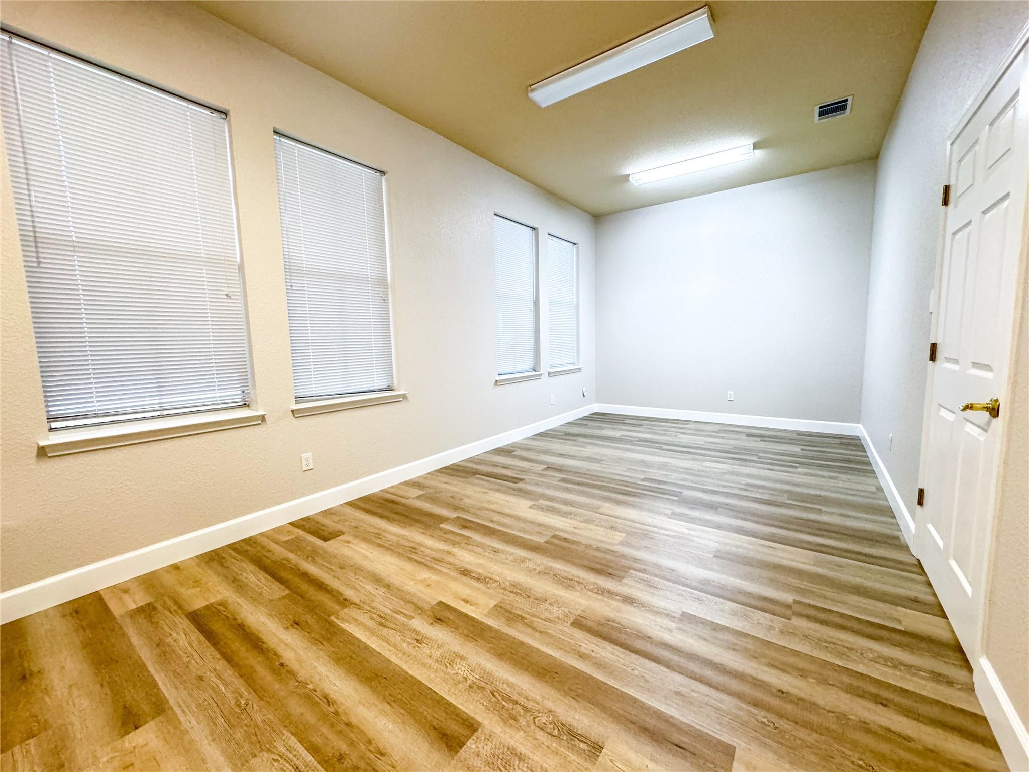 15901 Central Commerce Dr # 502, Pflugerville, TX 78660