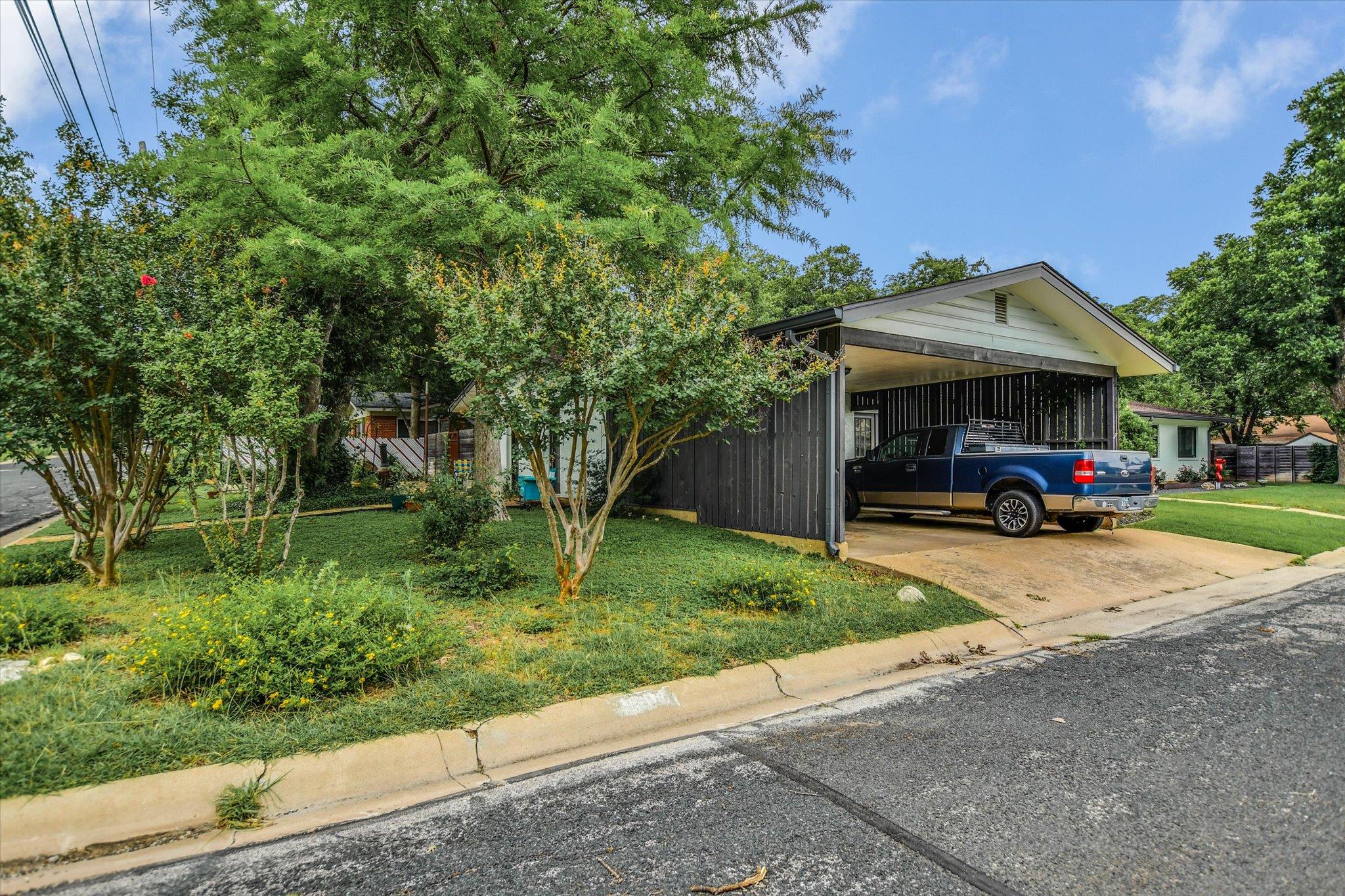 1601 E 19th St, Georgetown, TX 78626