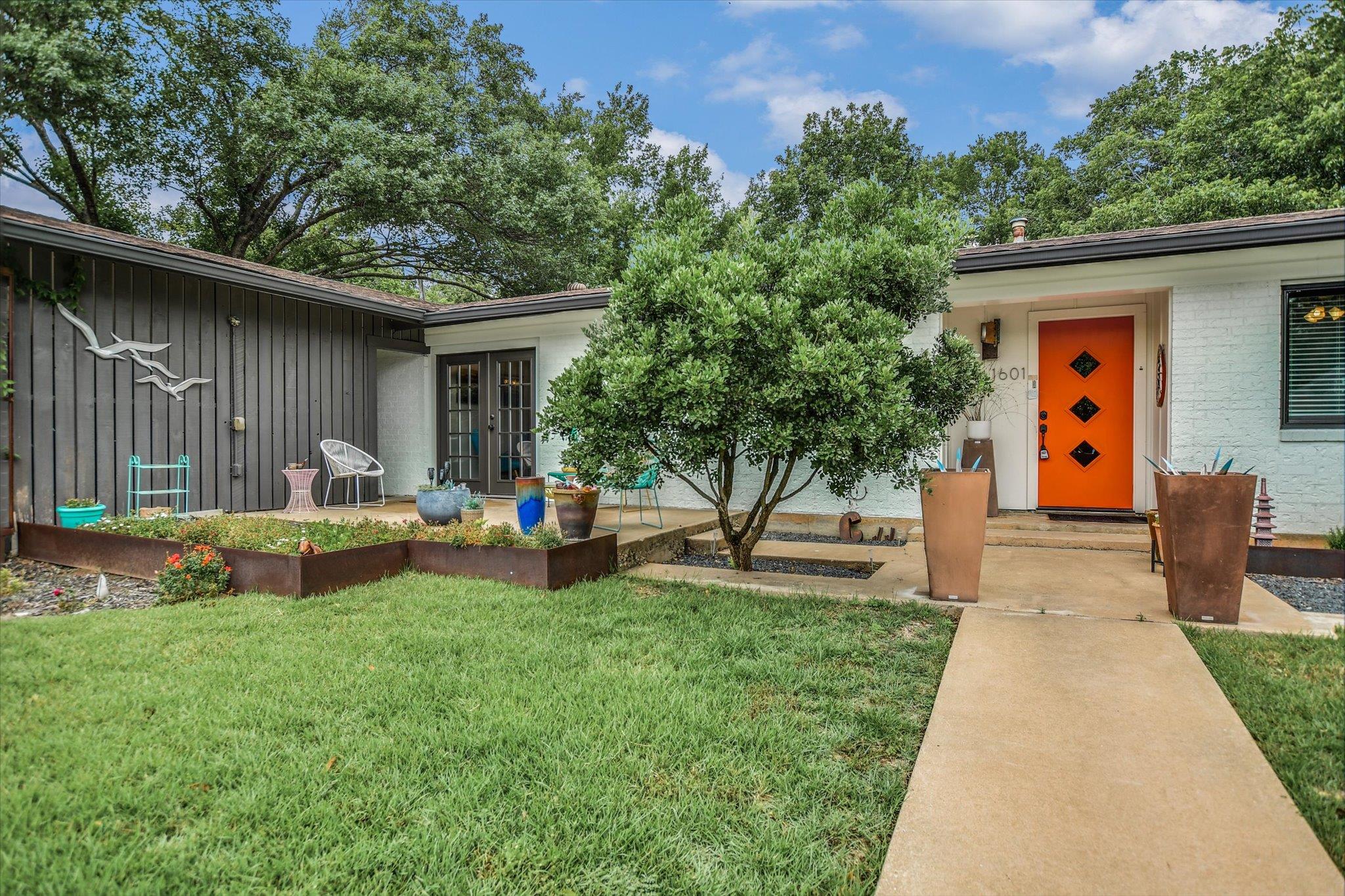1601 E 19th St, Georgetown, TX 78626