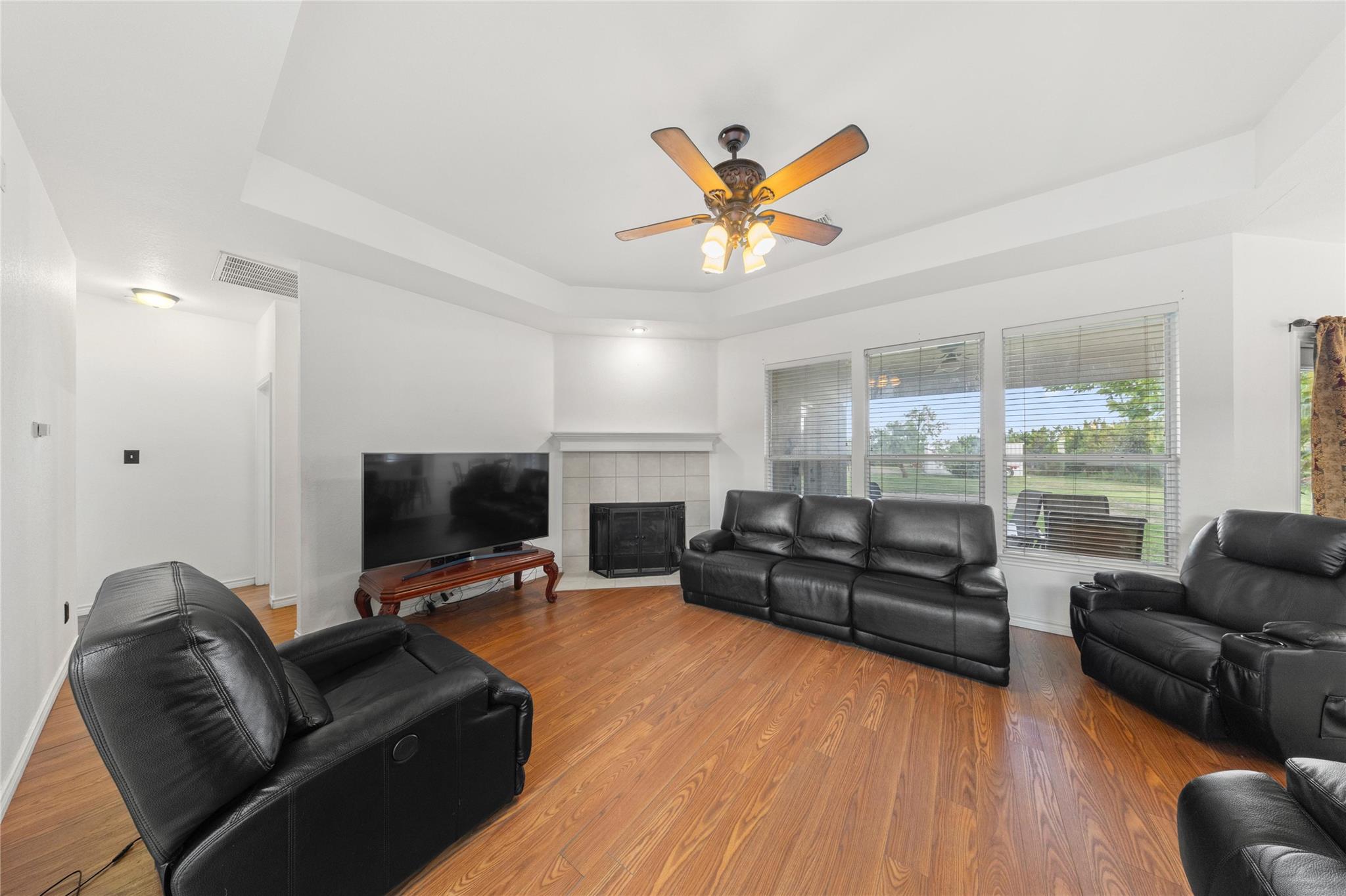 109 River View Rd, Liberty Hill, TX 78642