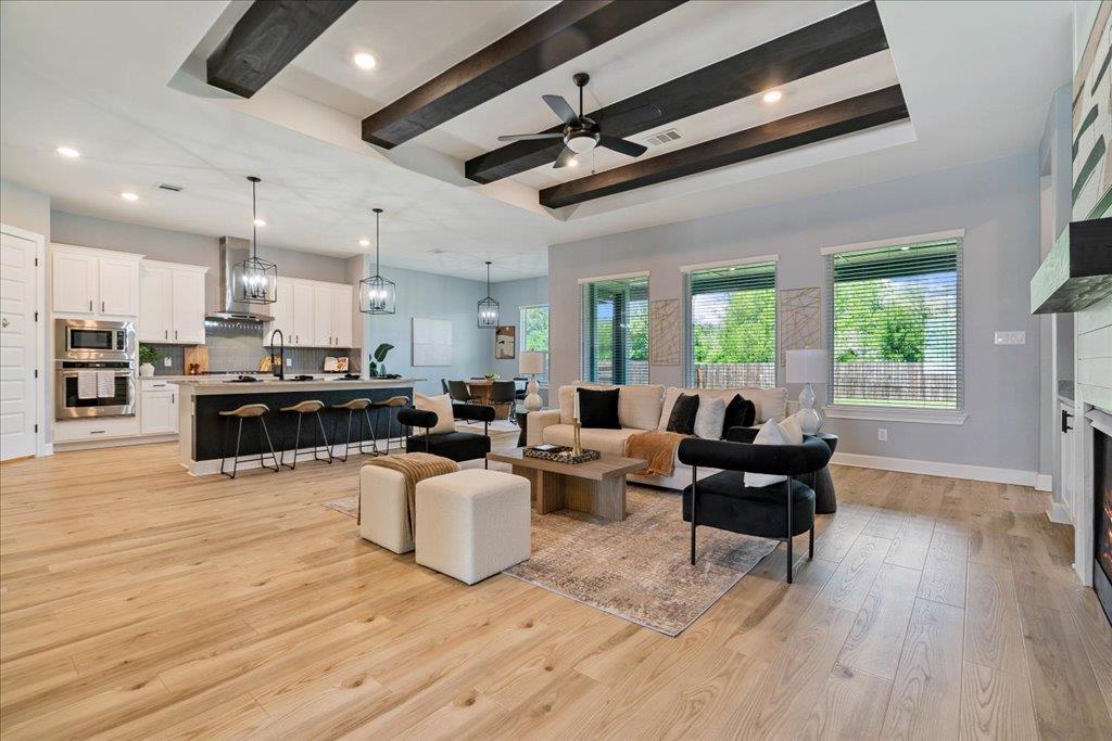 17208 Howdy Way, Manor, TX 78653
