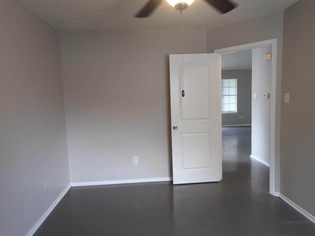 608 Greenlawn Blvd, Round Rock, TX 78664