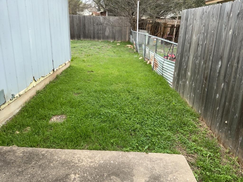 608 Greenlawn Blvd, Round Rock, TX 78664