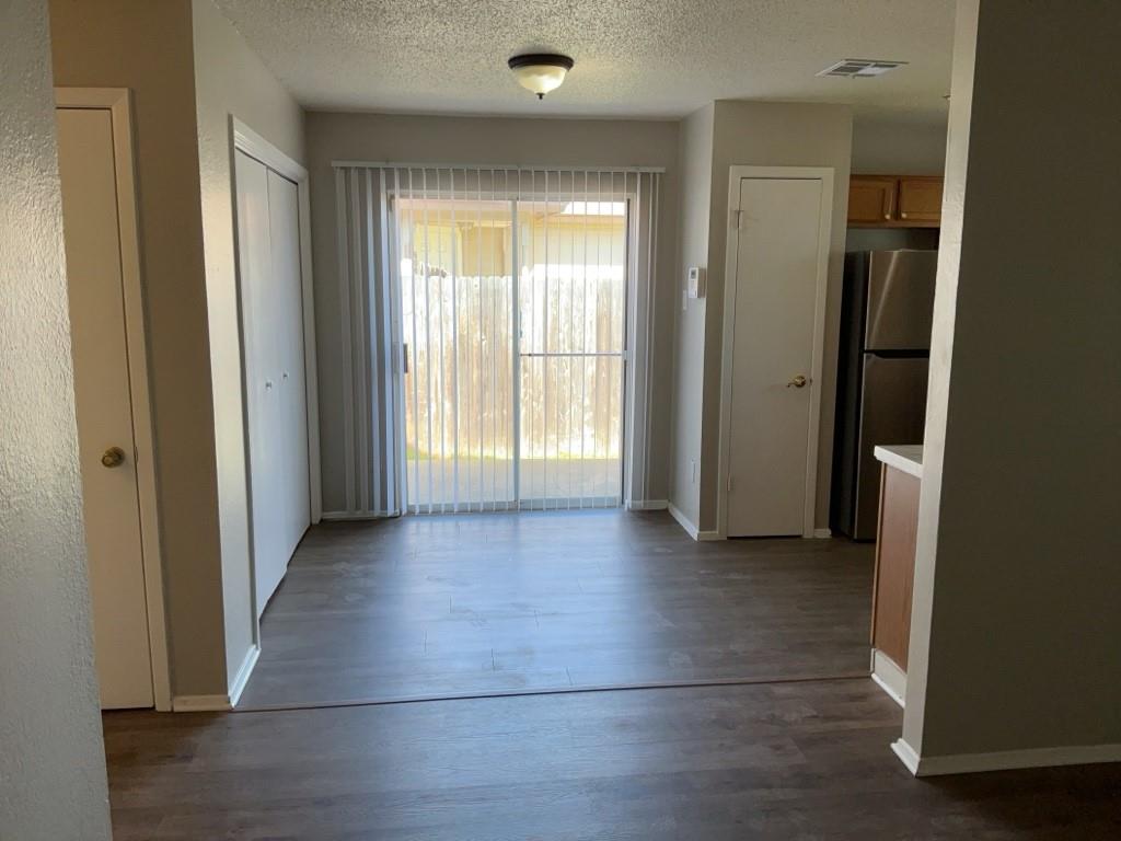 608 Greenlawn Blvd, Round Rock, TX 78664