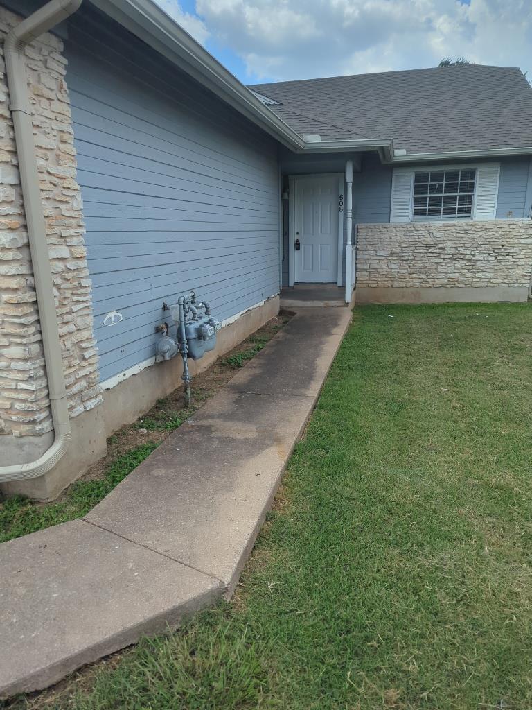 608 Greenlawn Blvd, Round Rock, TX 78664