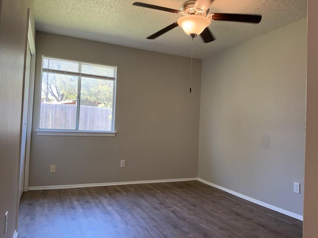 608 Greenlawn Blvd, Round Rock, TX 78664