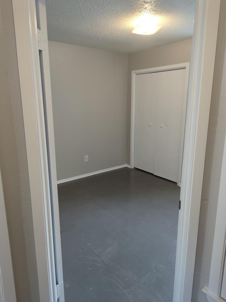 608 Greenlawn Blvd, Round Rock, TX 78664