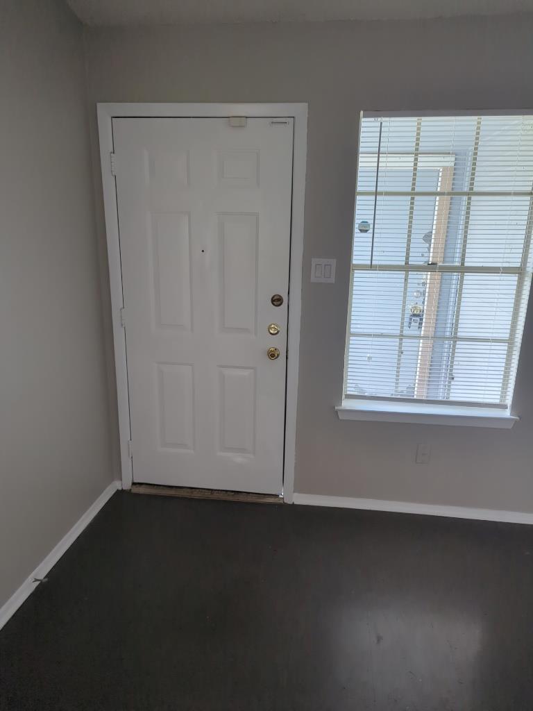 608 Greenlawn Blvd, Round Rock, TX 78664