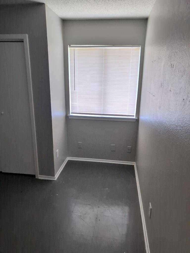 608 Greenlawn Blvd, Round Rock, TX 78664