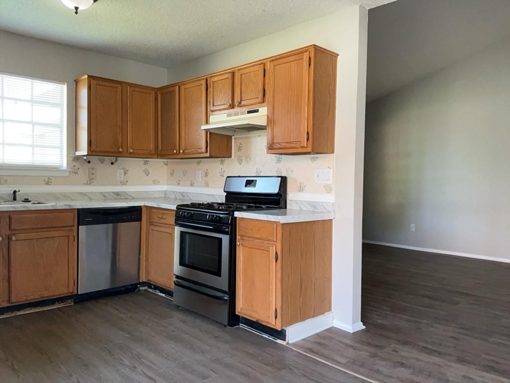 608 Greenlawn Blvd, Round Rock, TX 78664