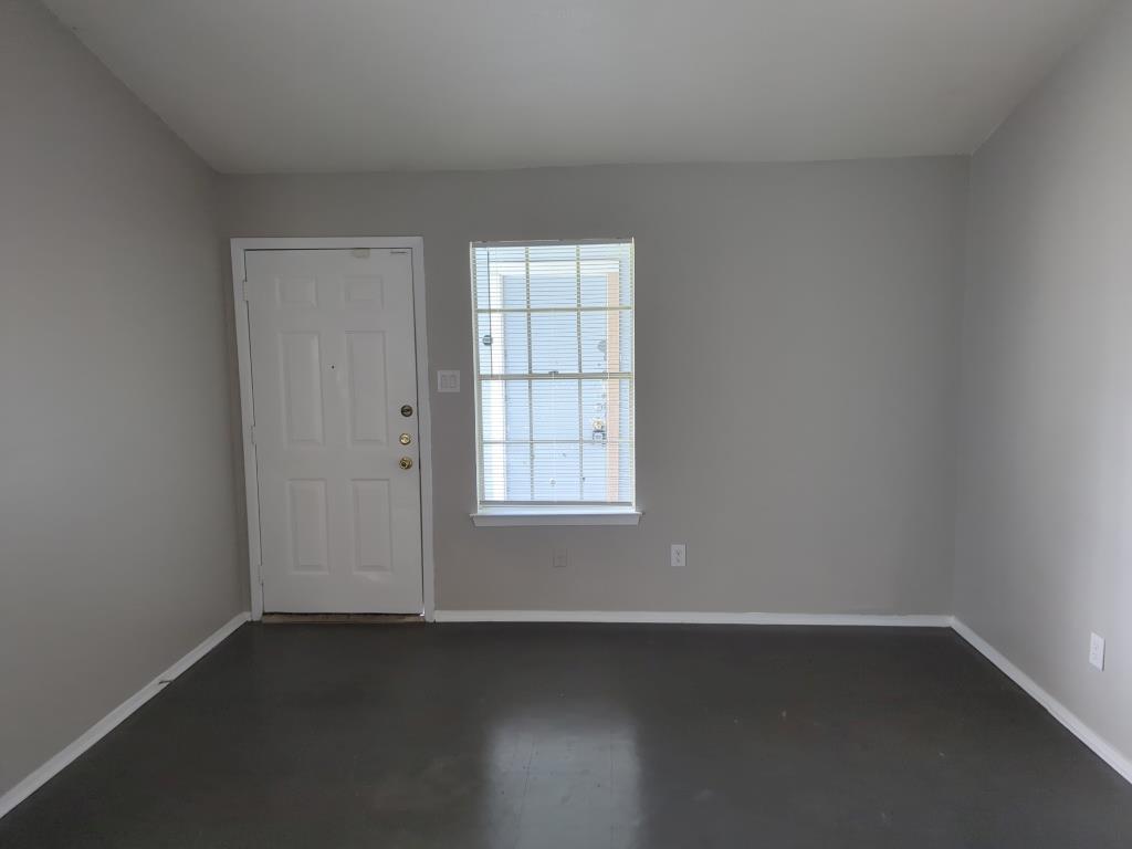 608 Greenlawn Blvd, Round Rock, TX 78664