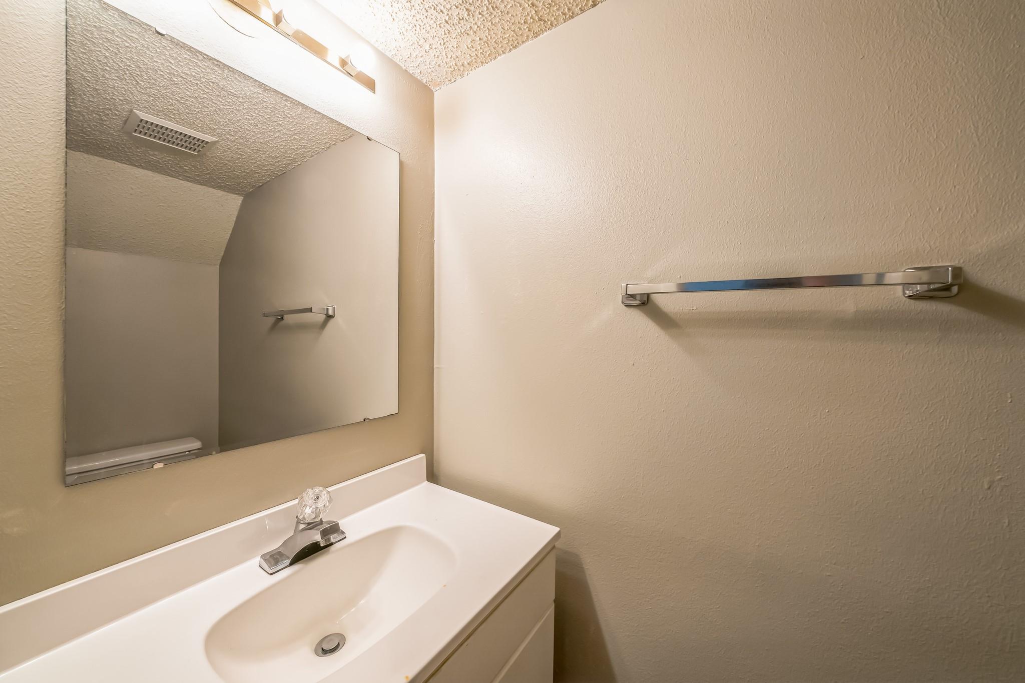 8902 Butler Cir, Austin, TX 78737