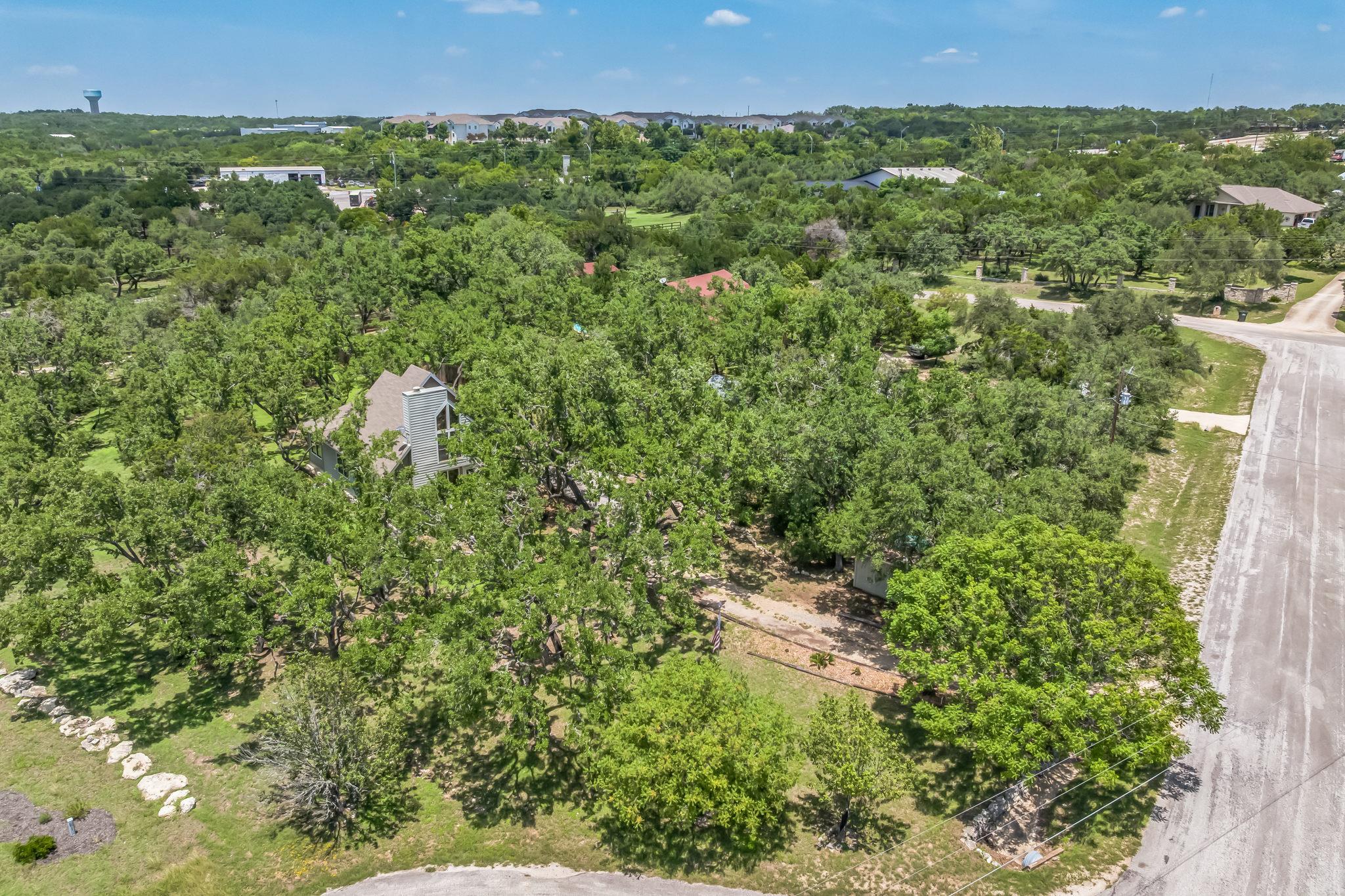 8902 Butler Cir, Austin, TX 78737