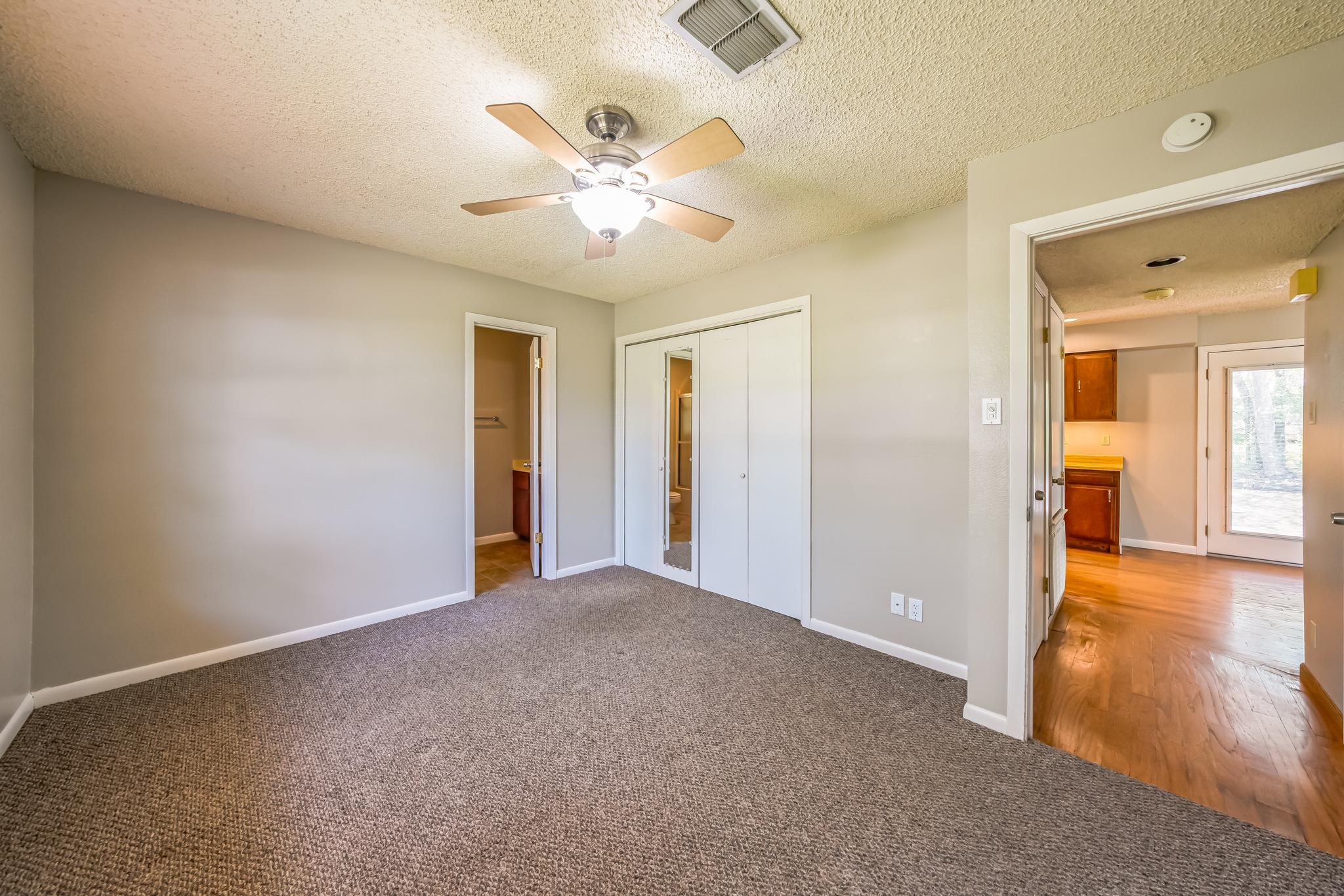 8902 Butler Cir, Austin, TX 78737