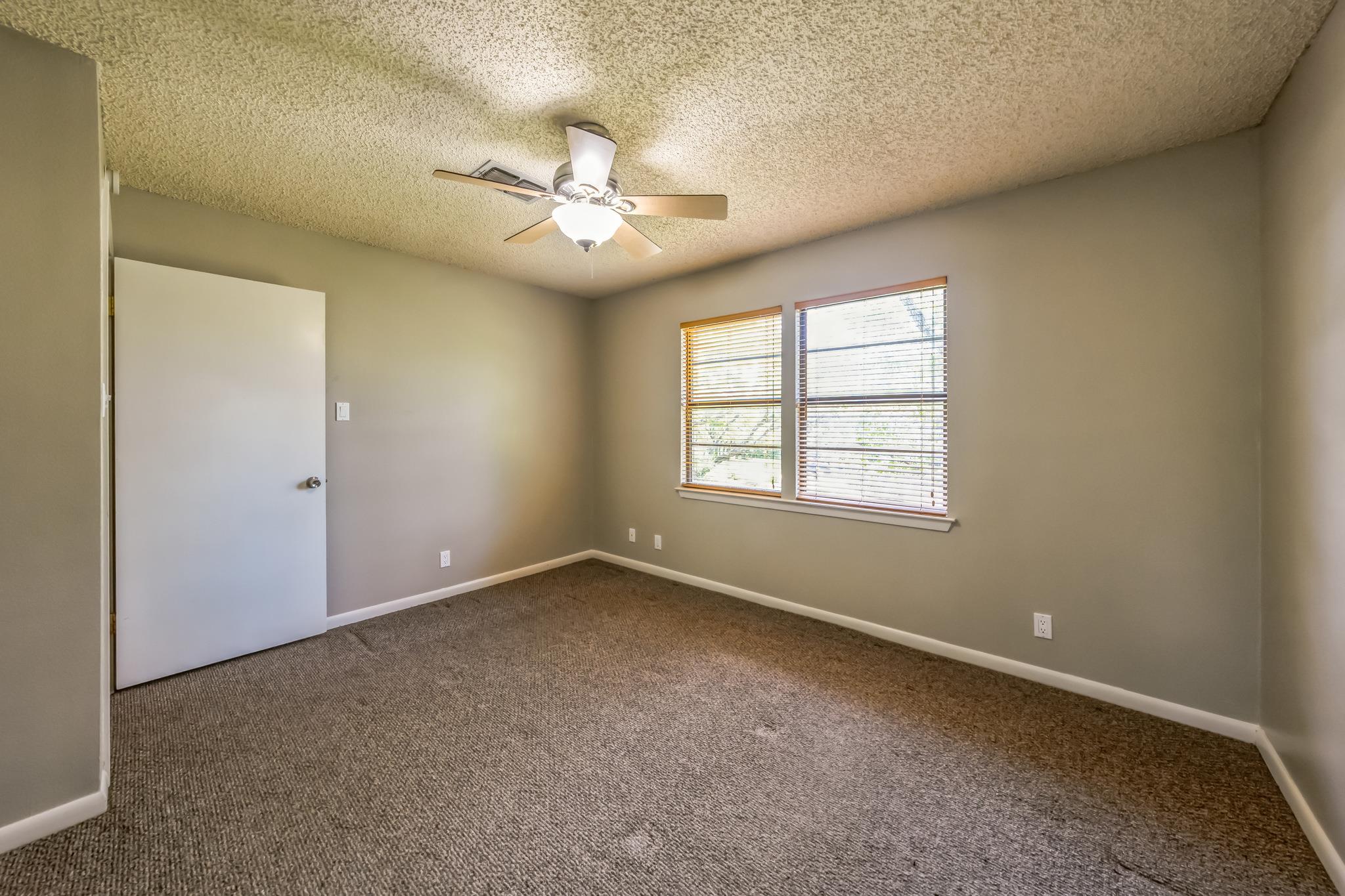 8902 Butler Cir, Austin, TX 78737
